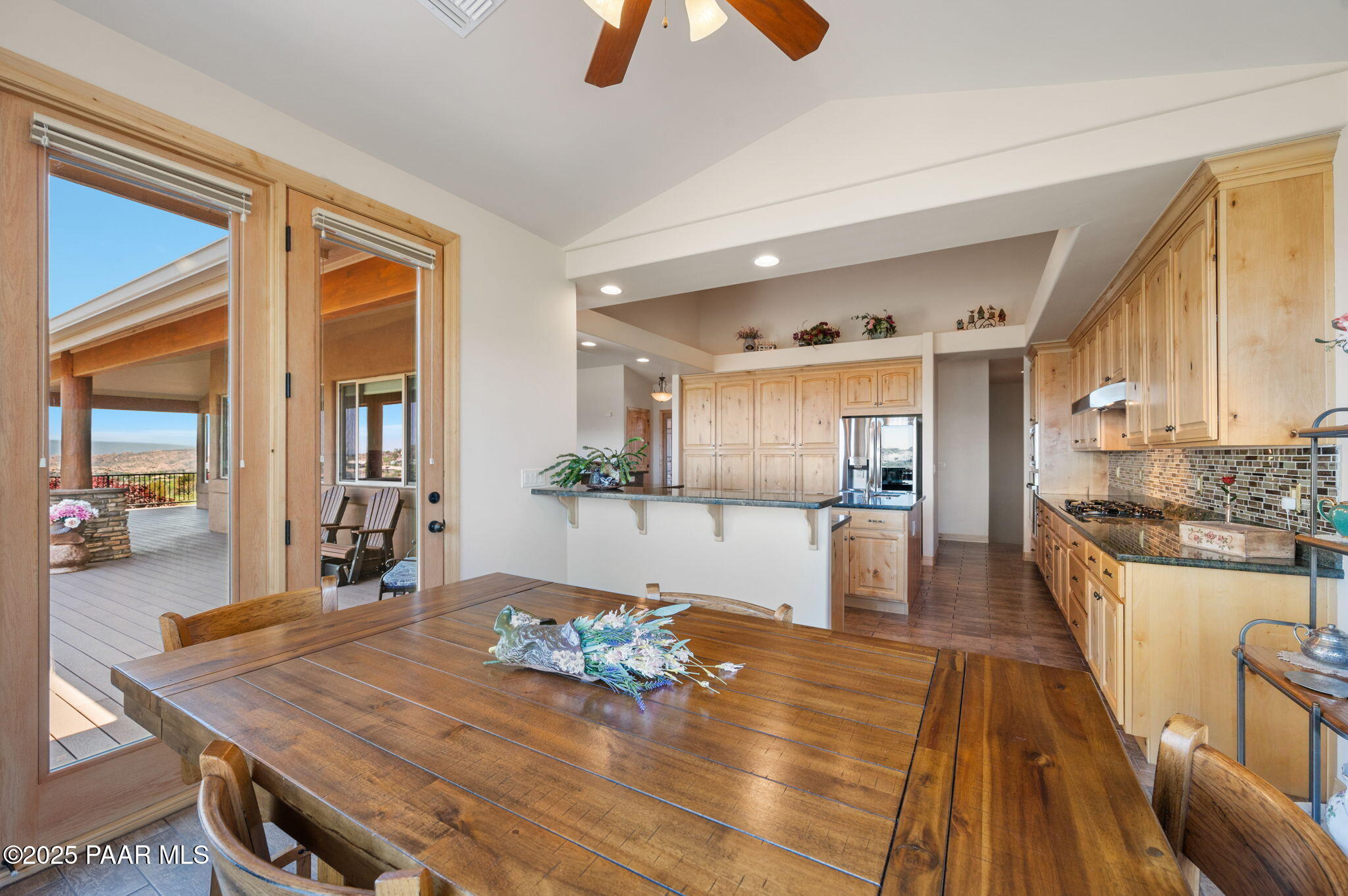 1046 Vantage Point Circle