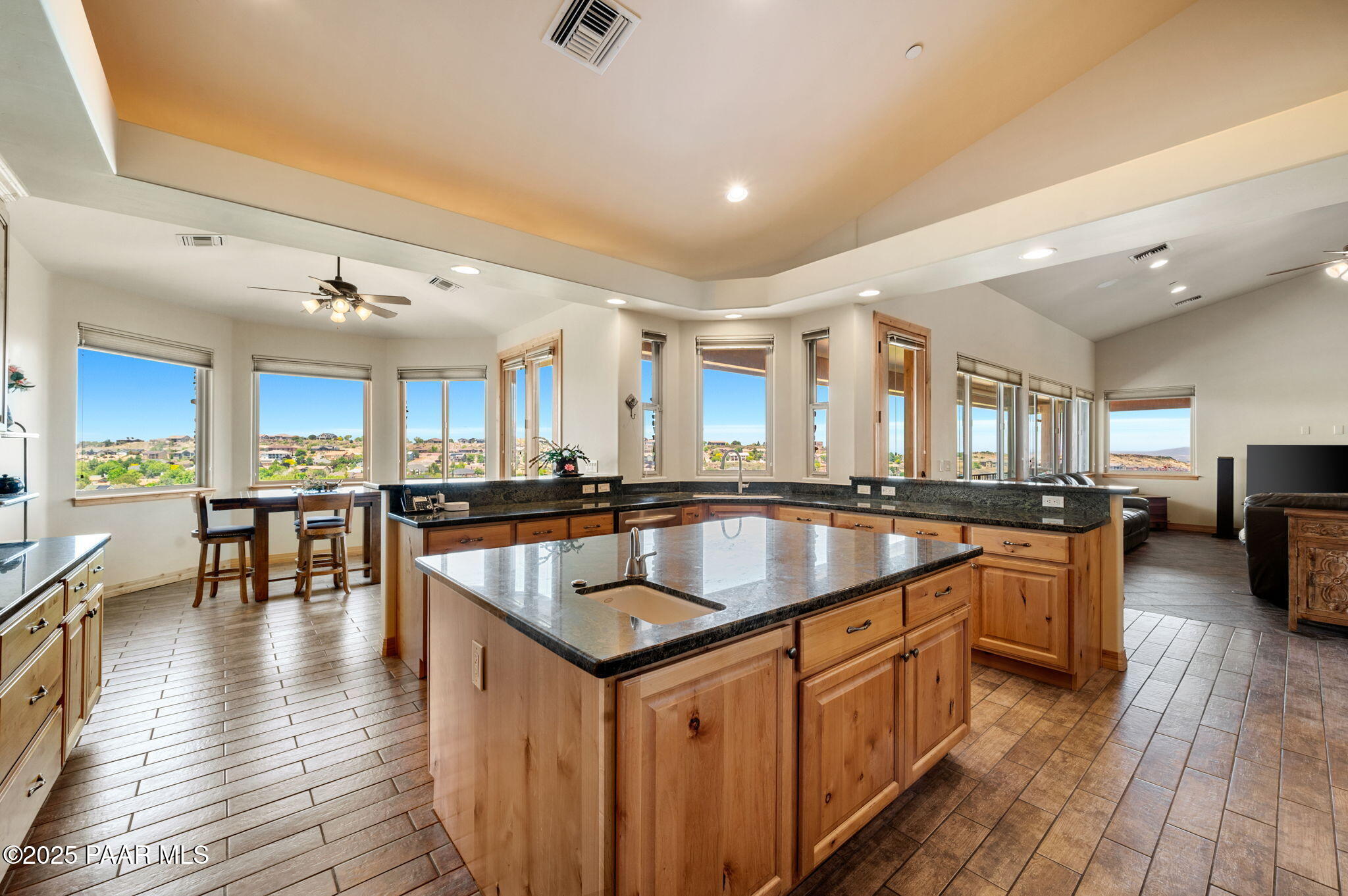 1046 Vantage Point Circle