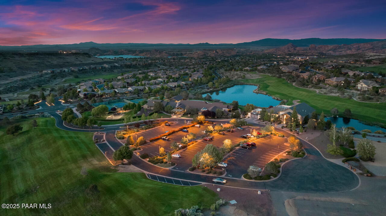 1046 Vantage Point Circle