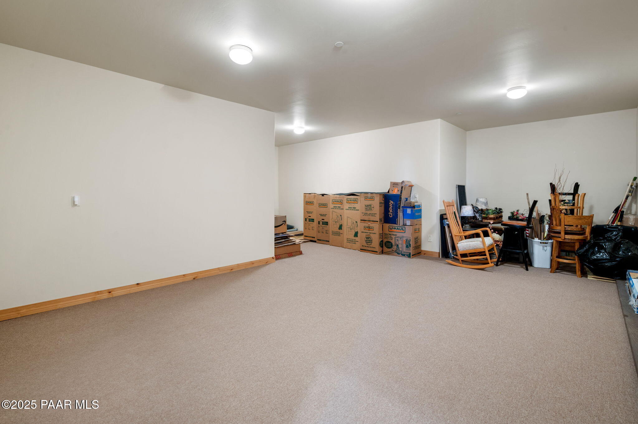 1046 Vantage Point Circle