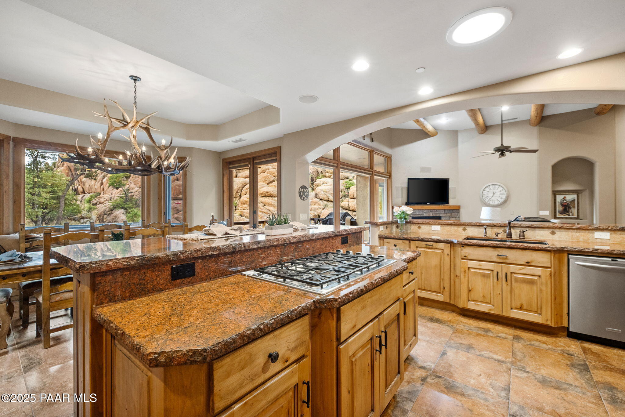 4545 N Rustlers Canyon
