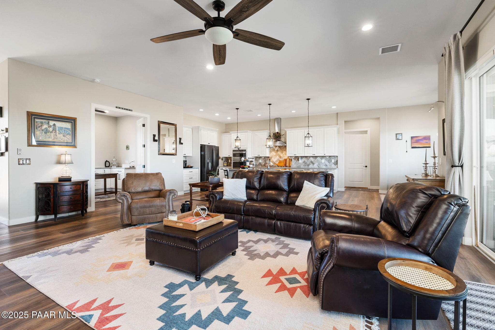 9820 N Echo Ridge Circle