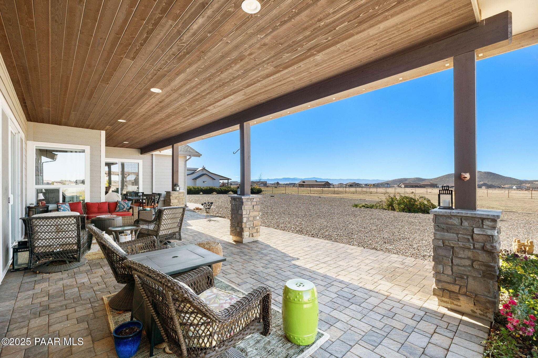 9820 N Echo Ridge Circle