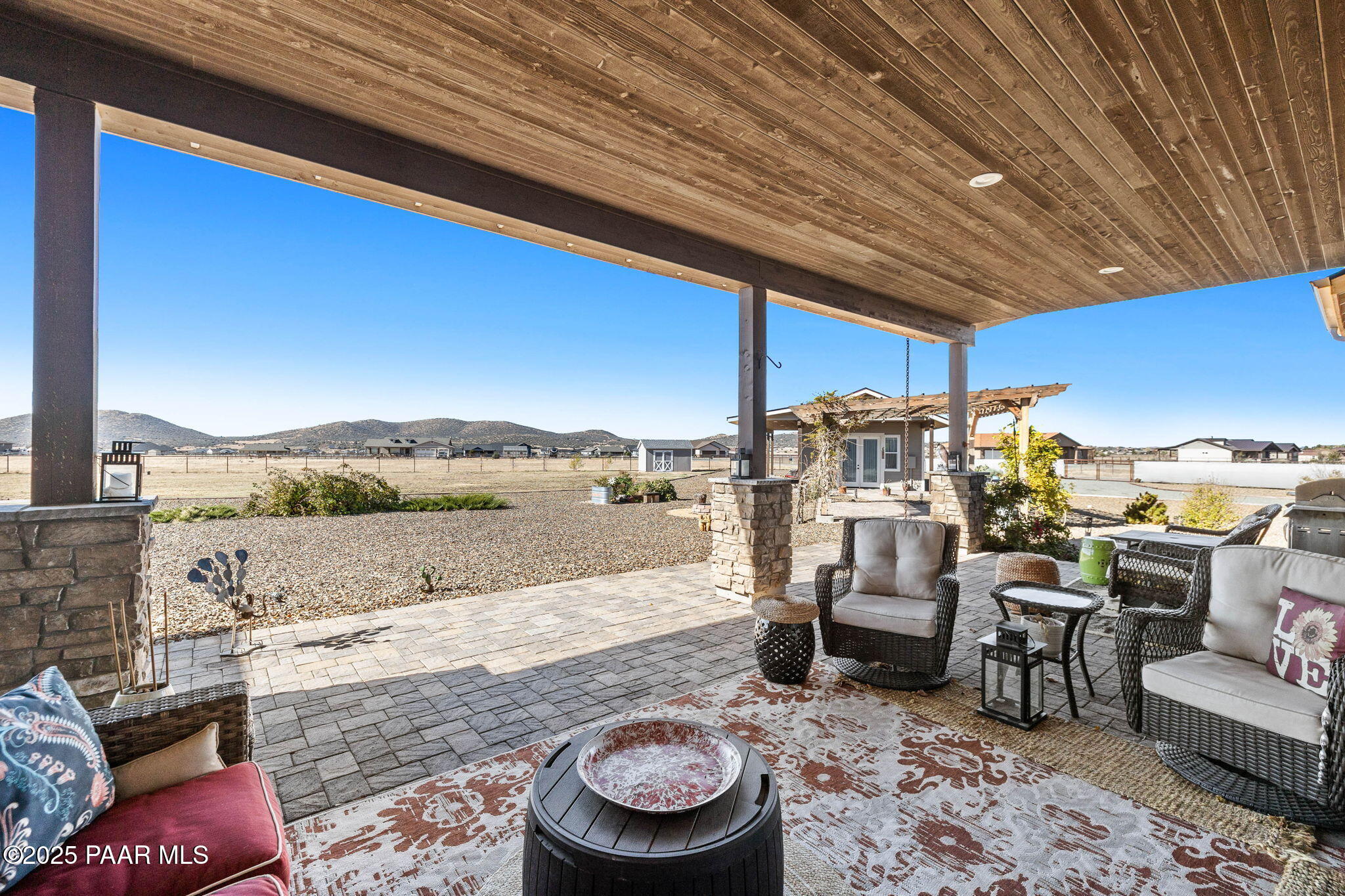 9820 N Echo Ridge Circle