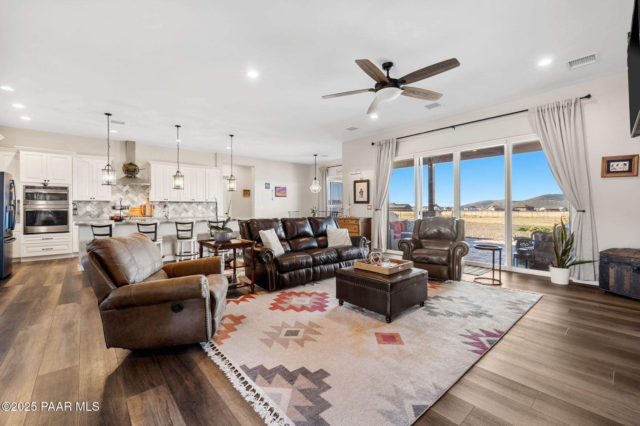 9820 N Echo Ridge Circle