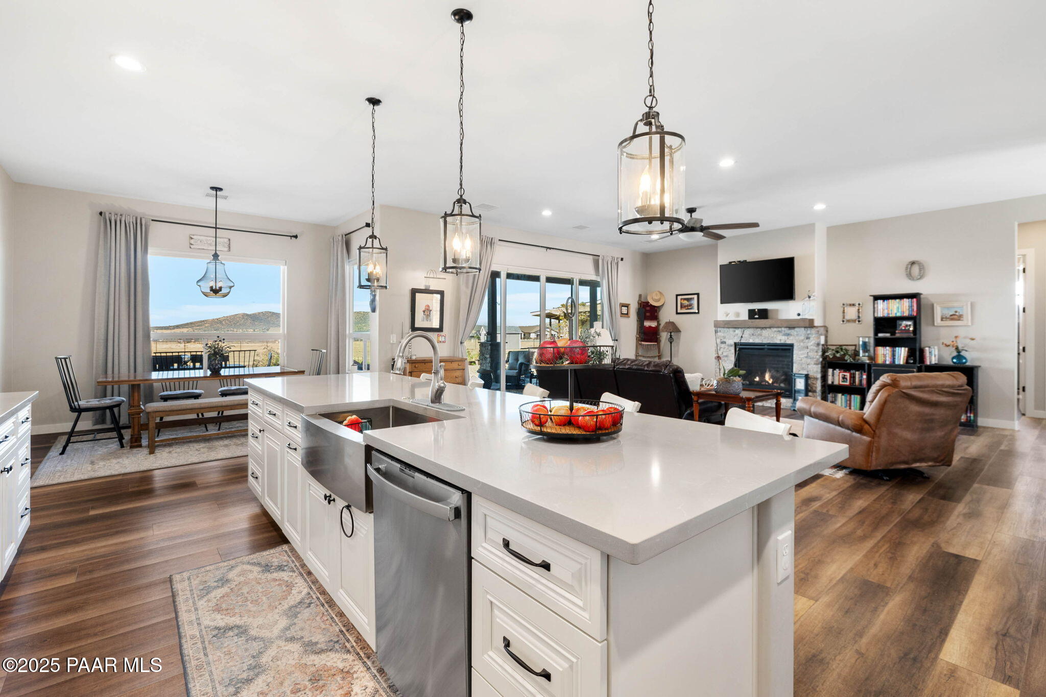 9820 N Echo Ridge Circle