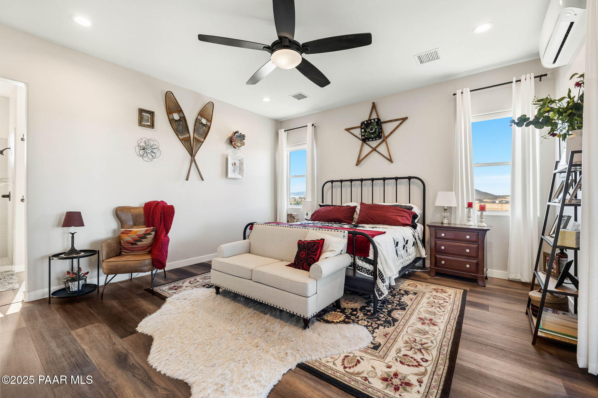 9820 N Echo Ridge Circle