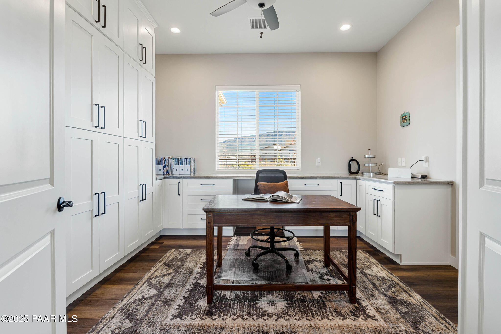 9820 N Echo Ridge Circle