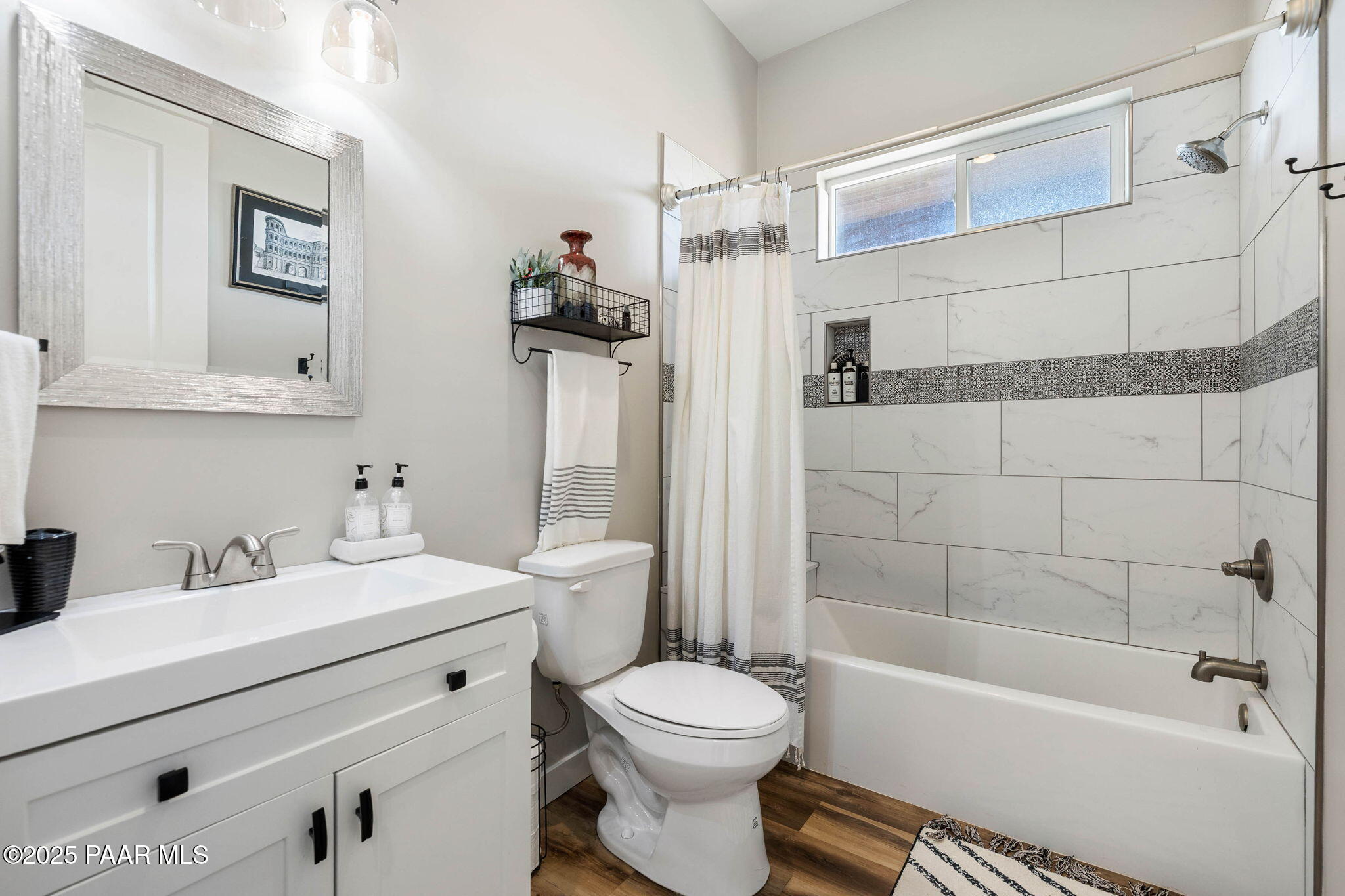 9820 N Echo Ridge Circle