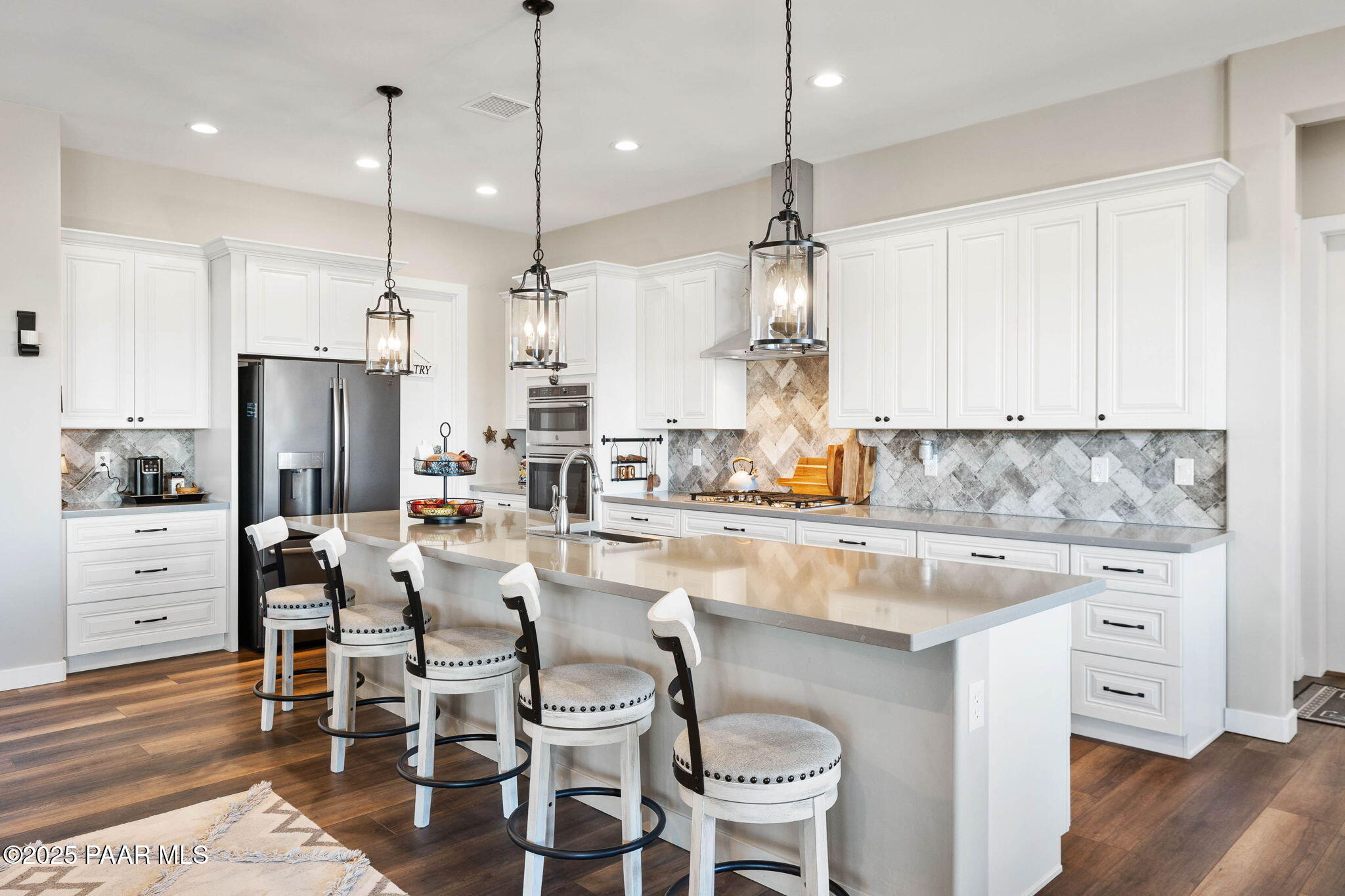 9820 N Echo Ridge Circle