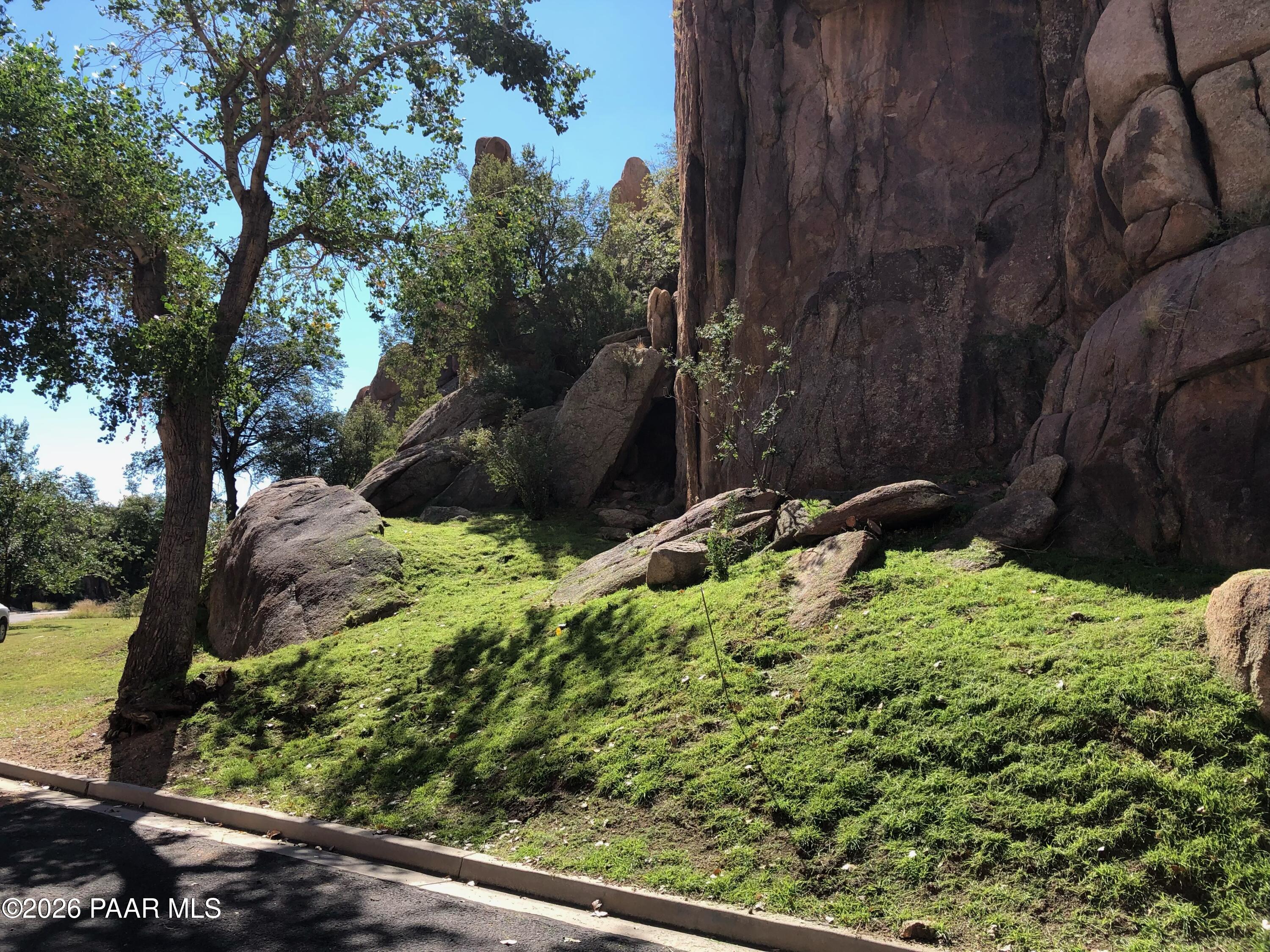 4422 N Twisted Trail