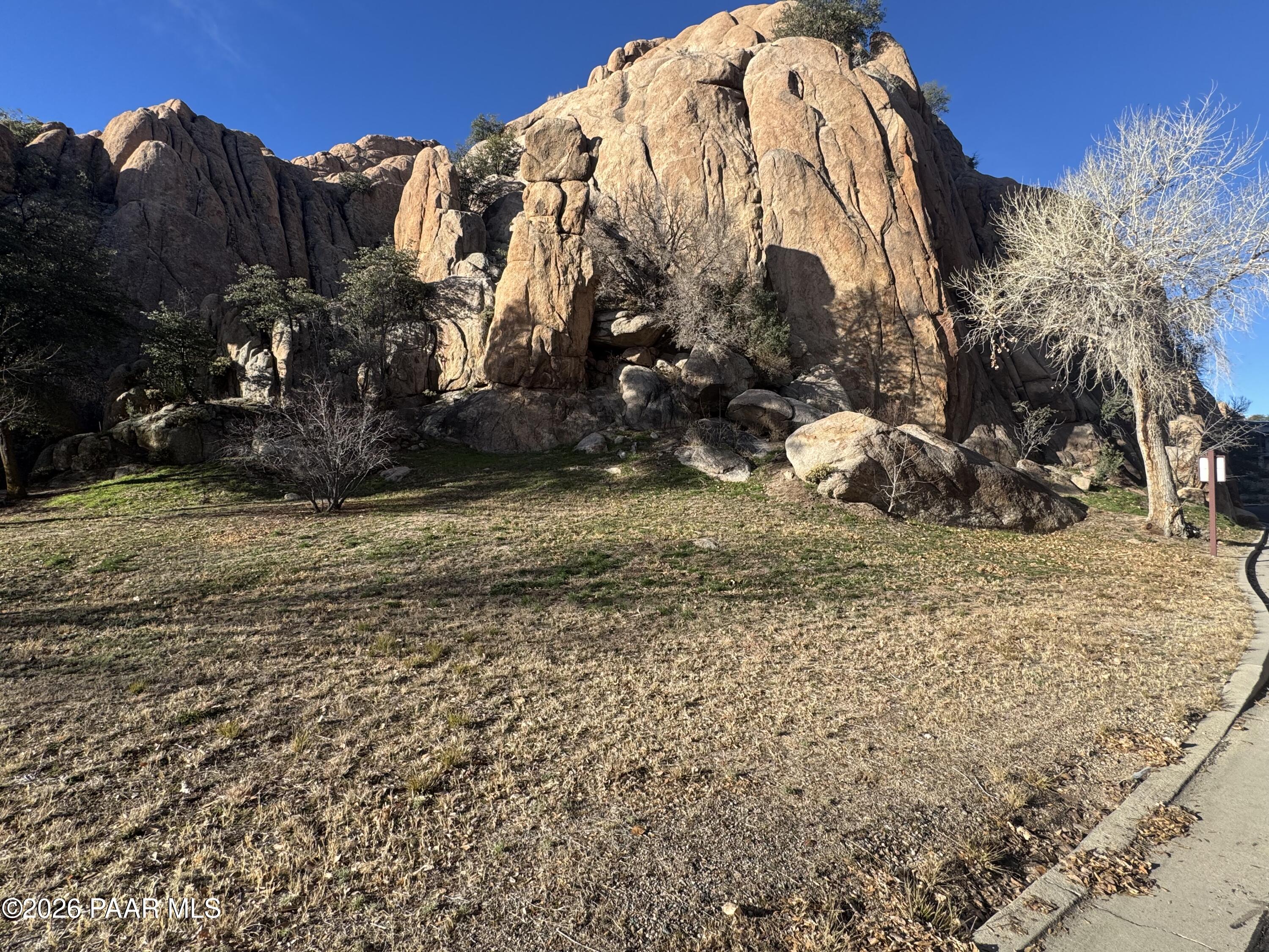 4422 N Twisted Trail