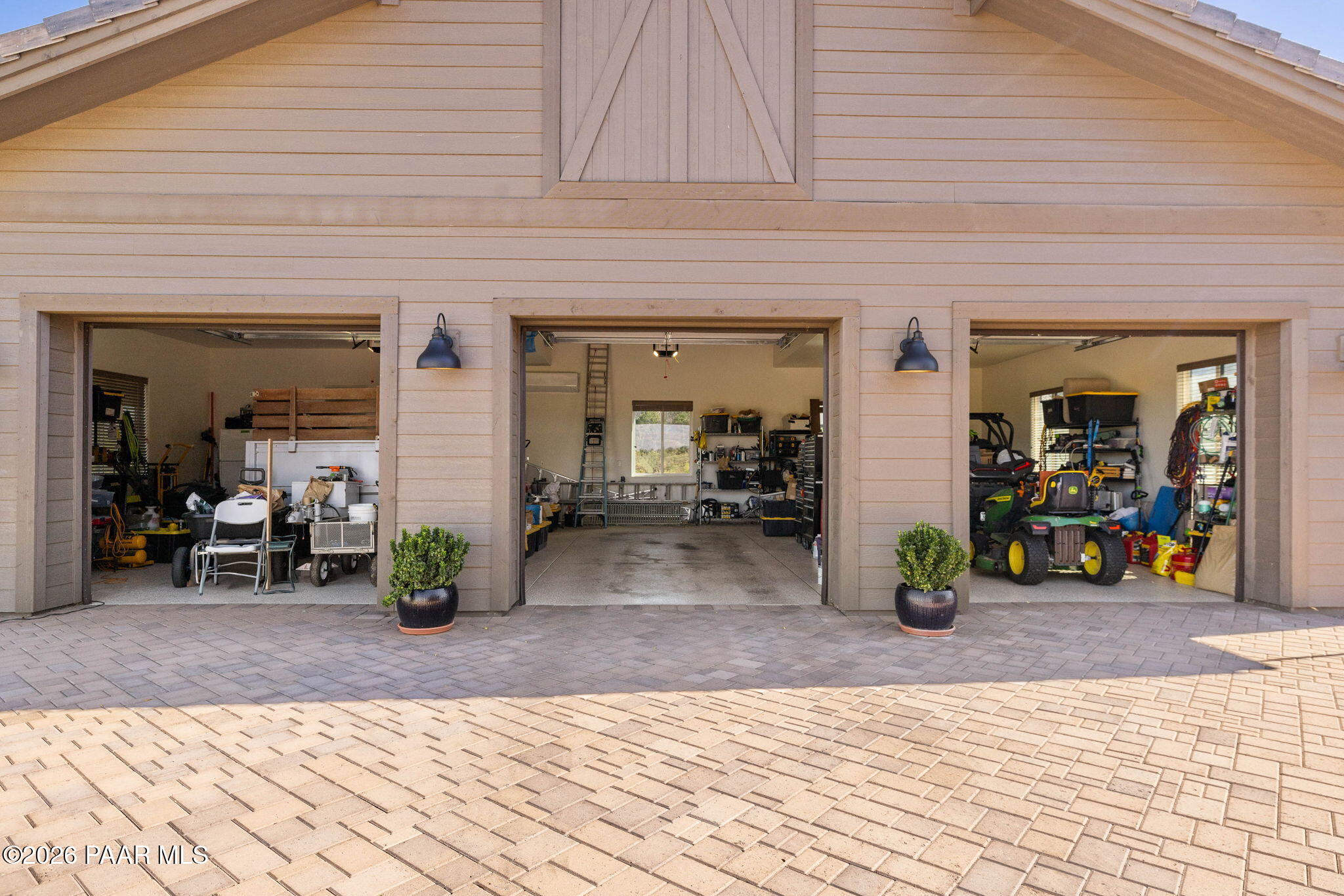 8815 N Callahan Road