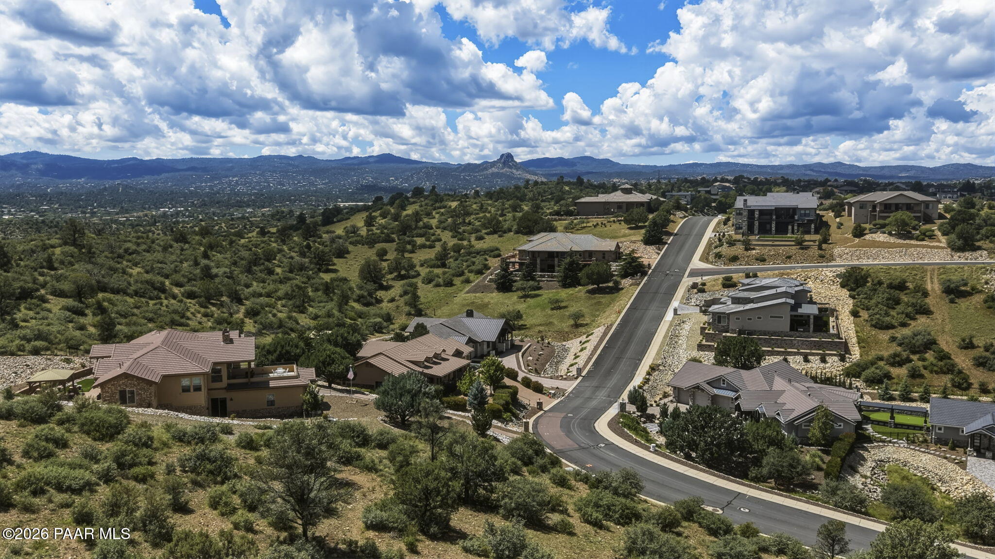 152 & 154 E Soaring Avenue