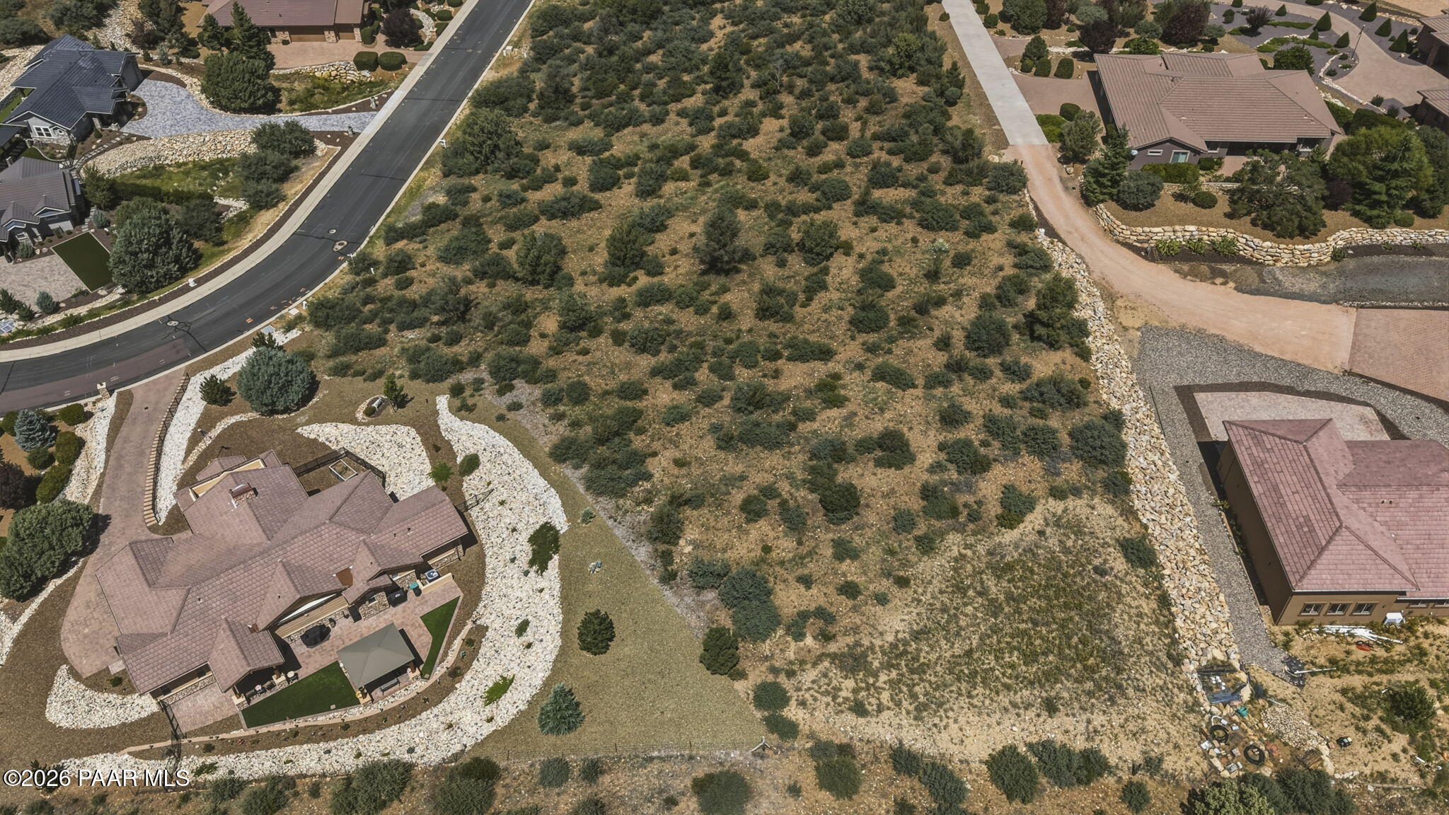 152 & 154 E Soaring Avenue