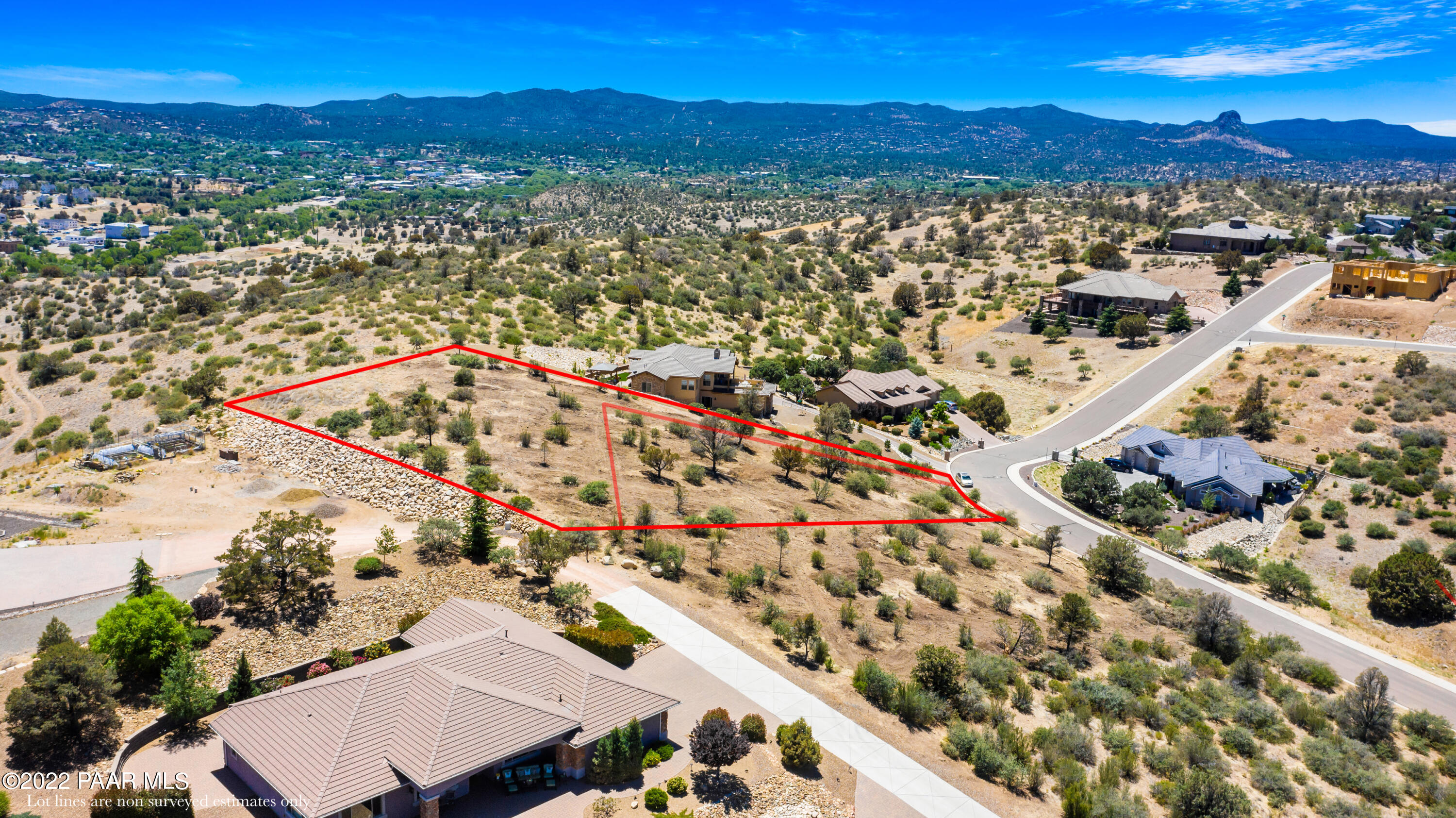 152 & 154 E Soaring Avenue