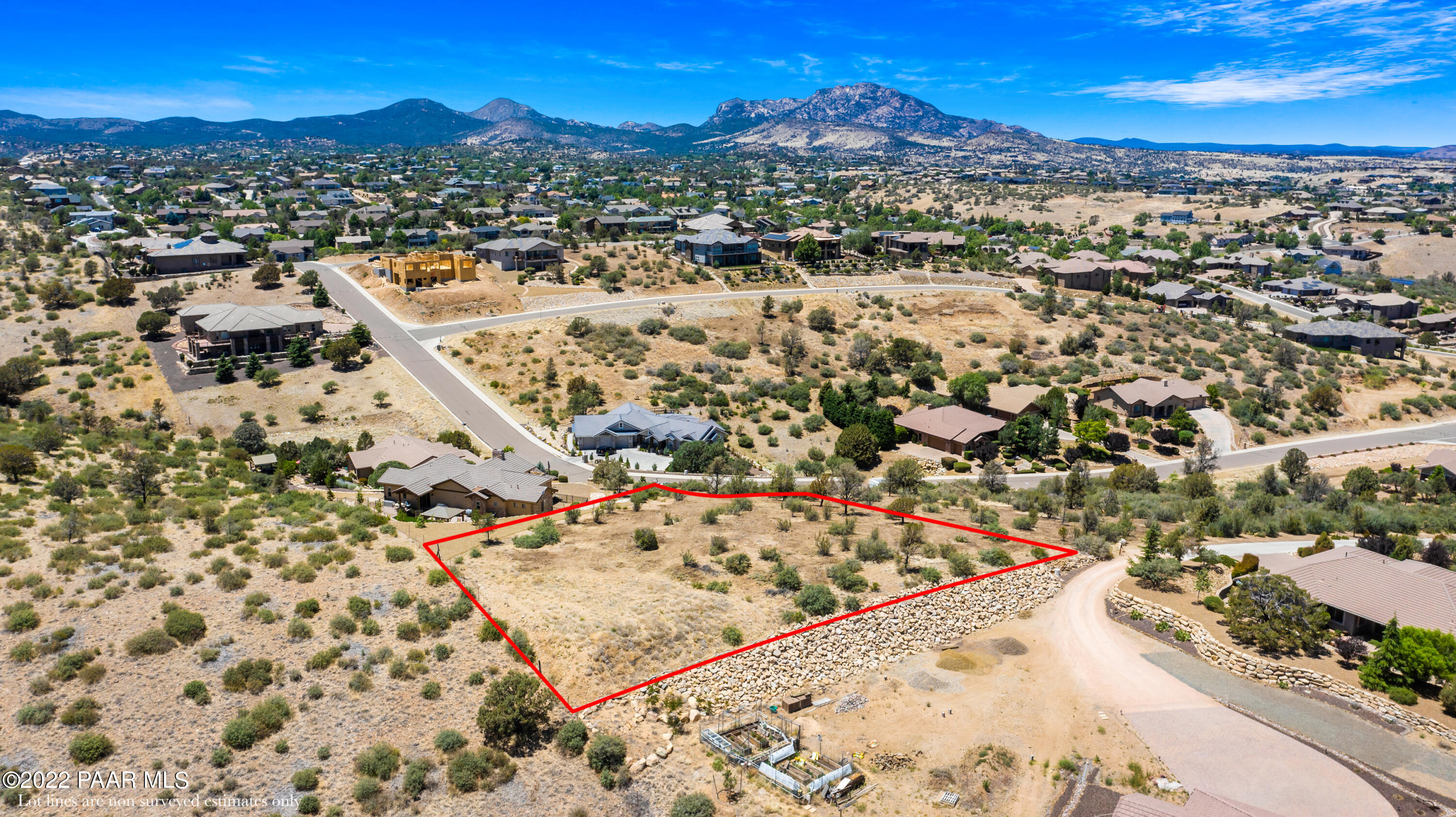 152 & 154 E Soaring Avenue