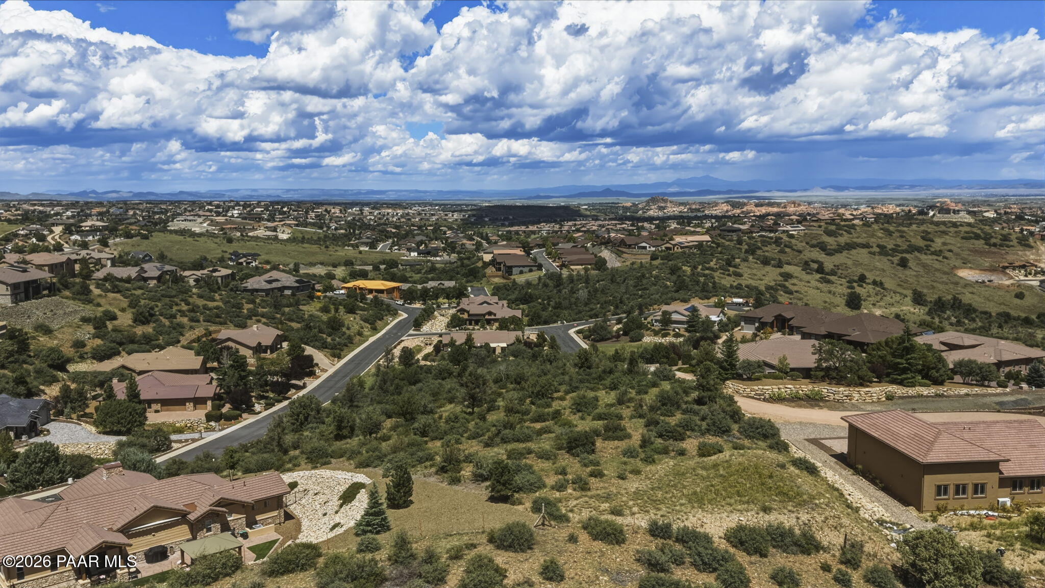 152 & 154 E Soaring Avenue