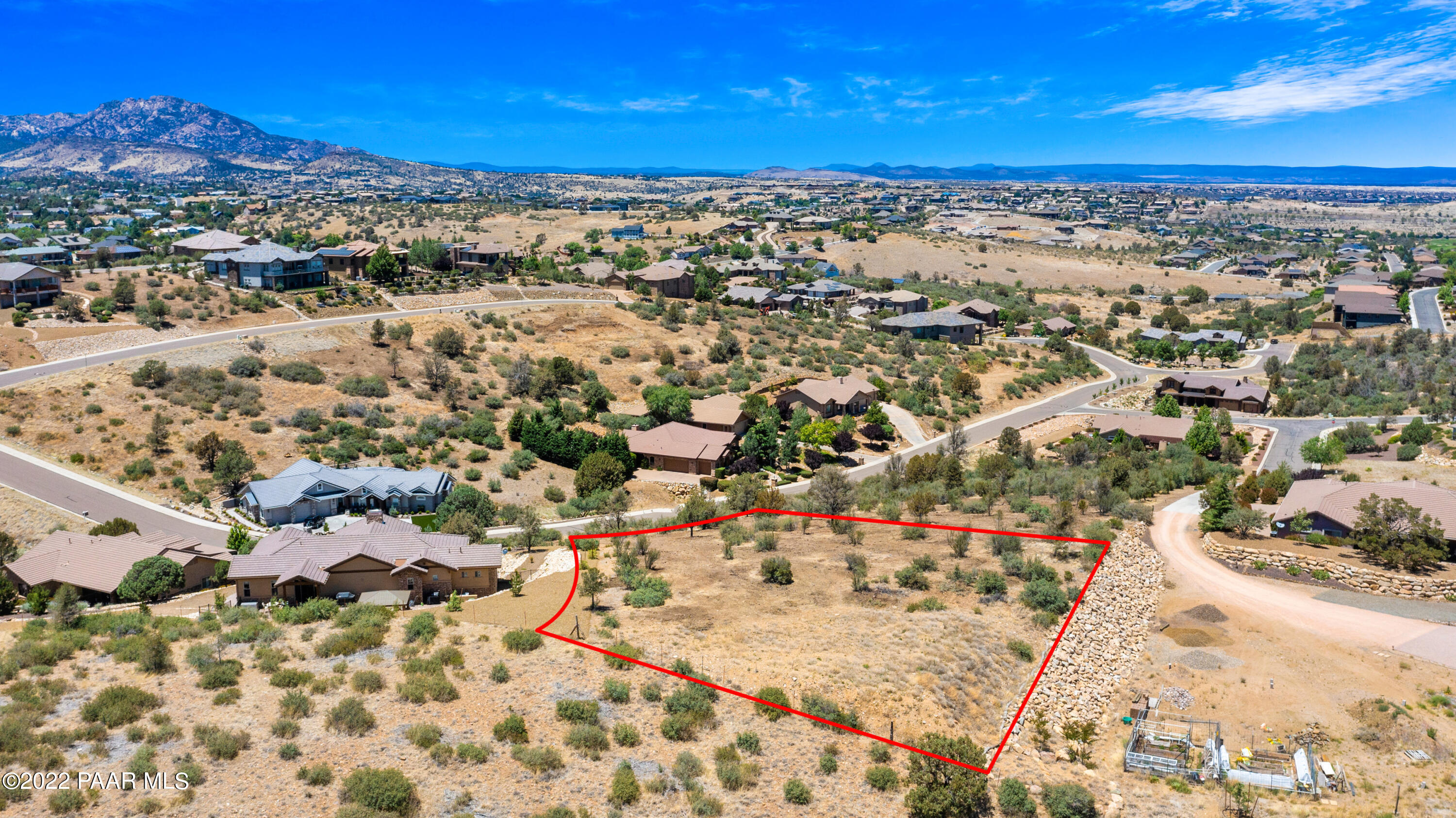 152 & 154 E Soaring Avenue