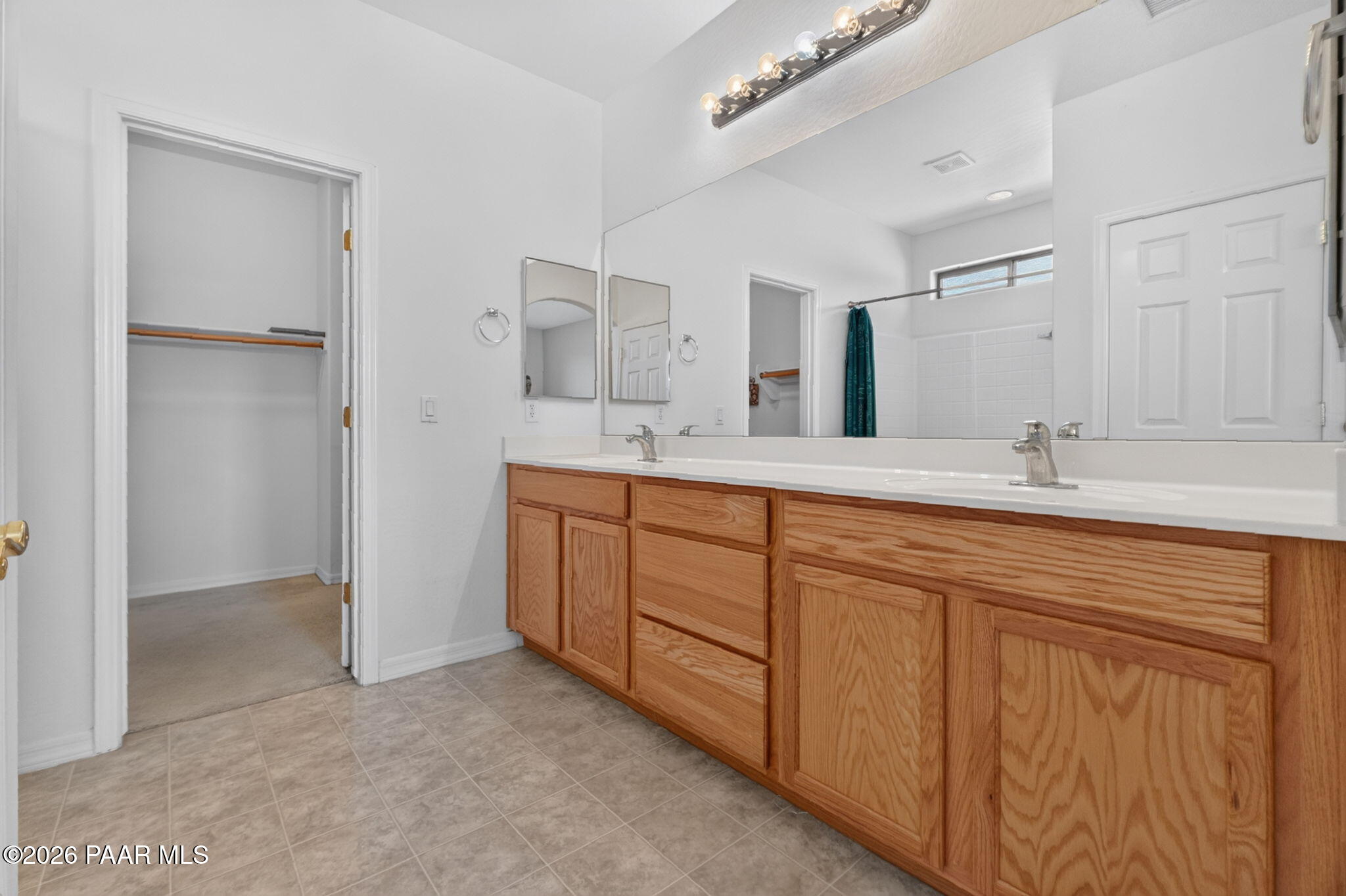 8128 N Command Point Drive