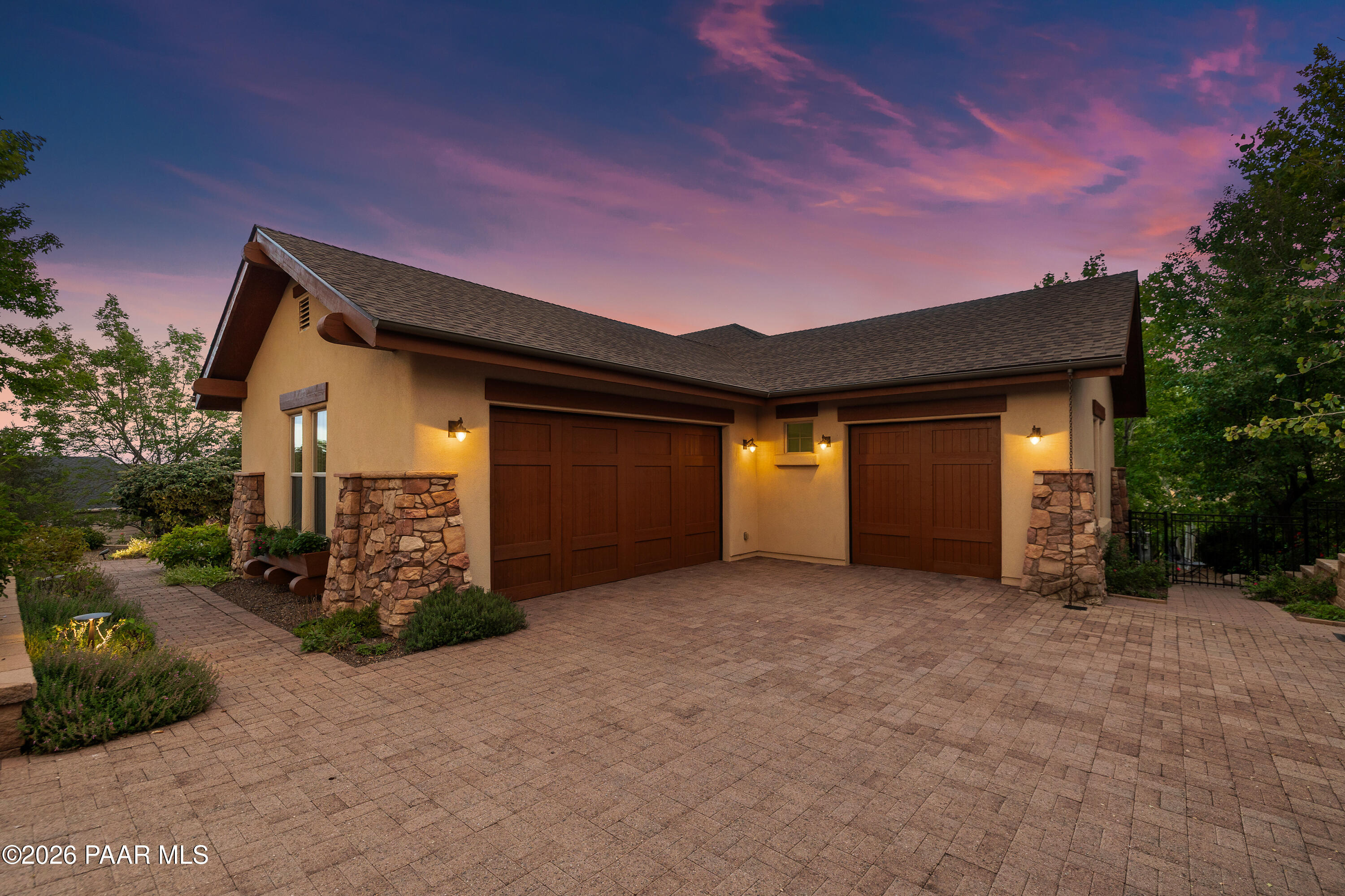 2487 Blueridge Circle