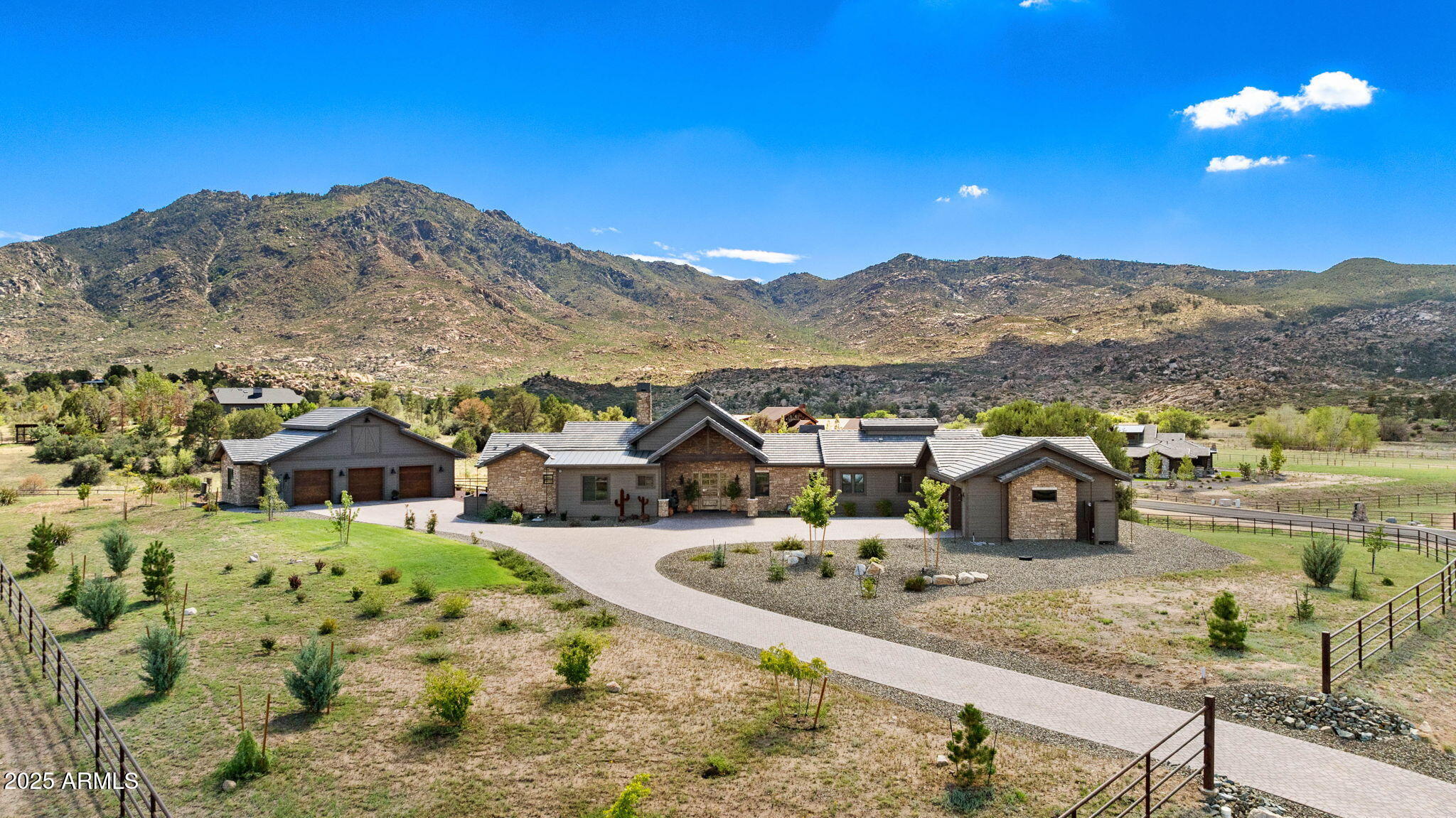 8815 N CALLAHAN Road