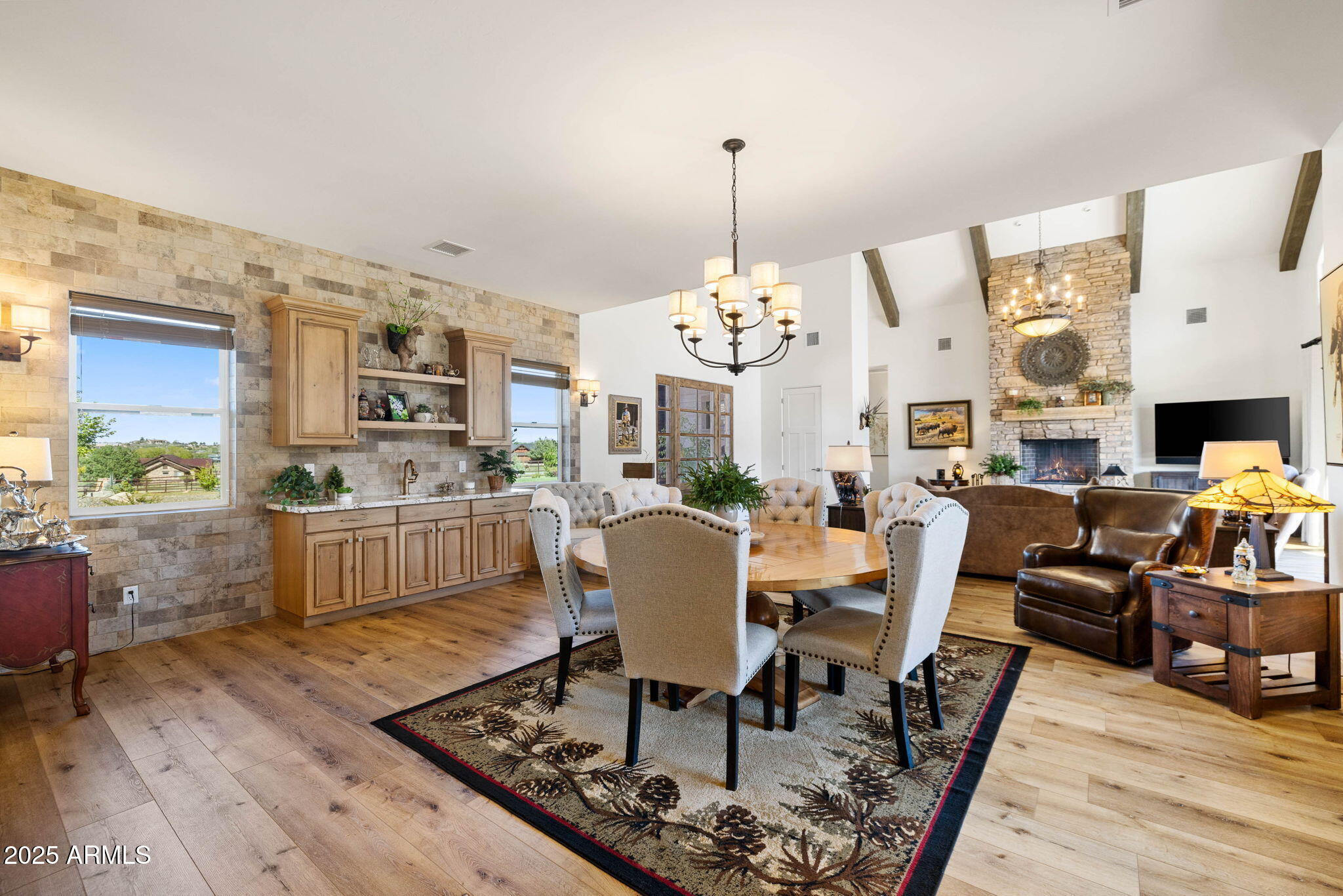 8815 N CALLAHAN Road