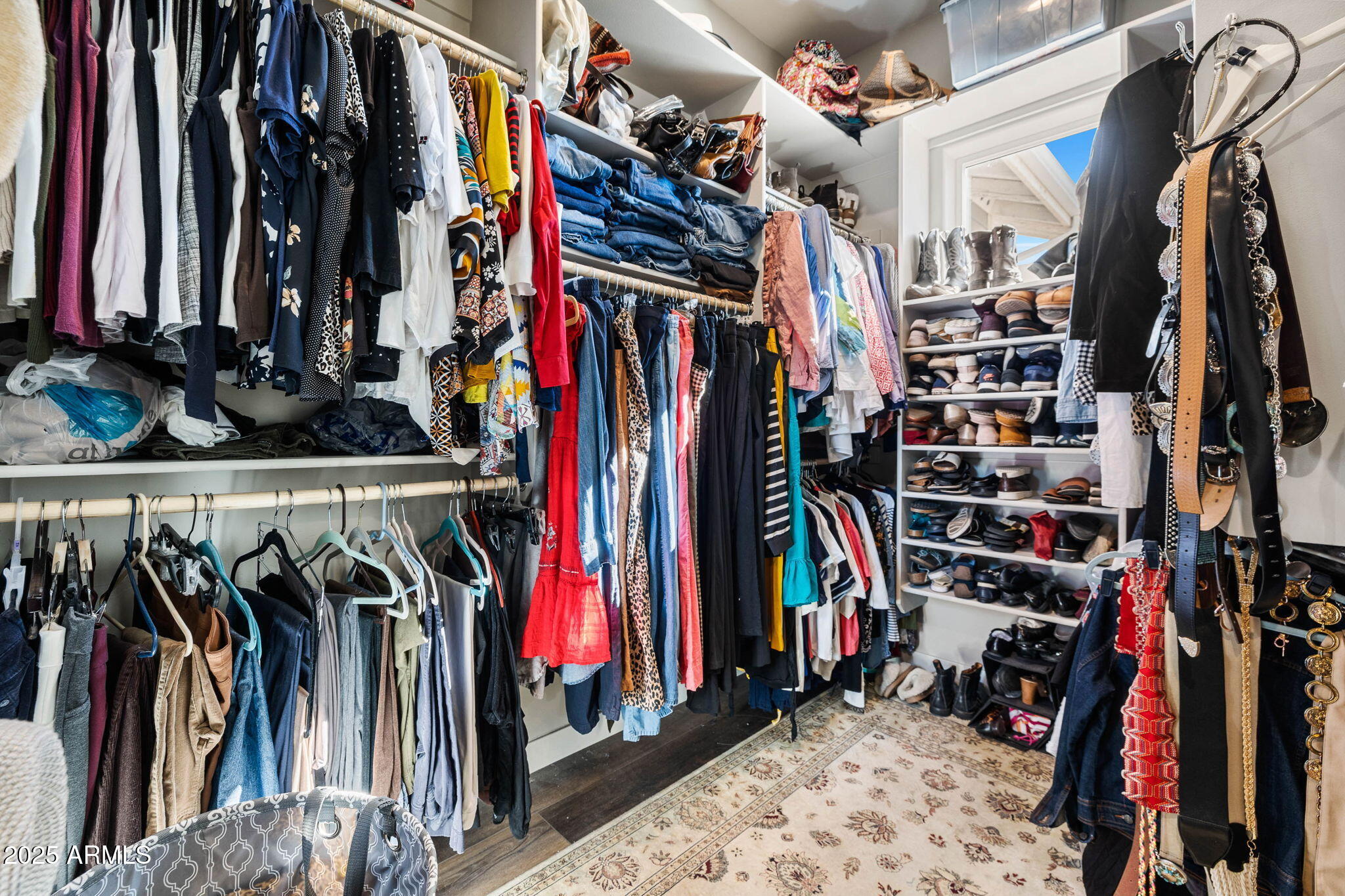 9820 N ECHO RIDGE Circle