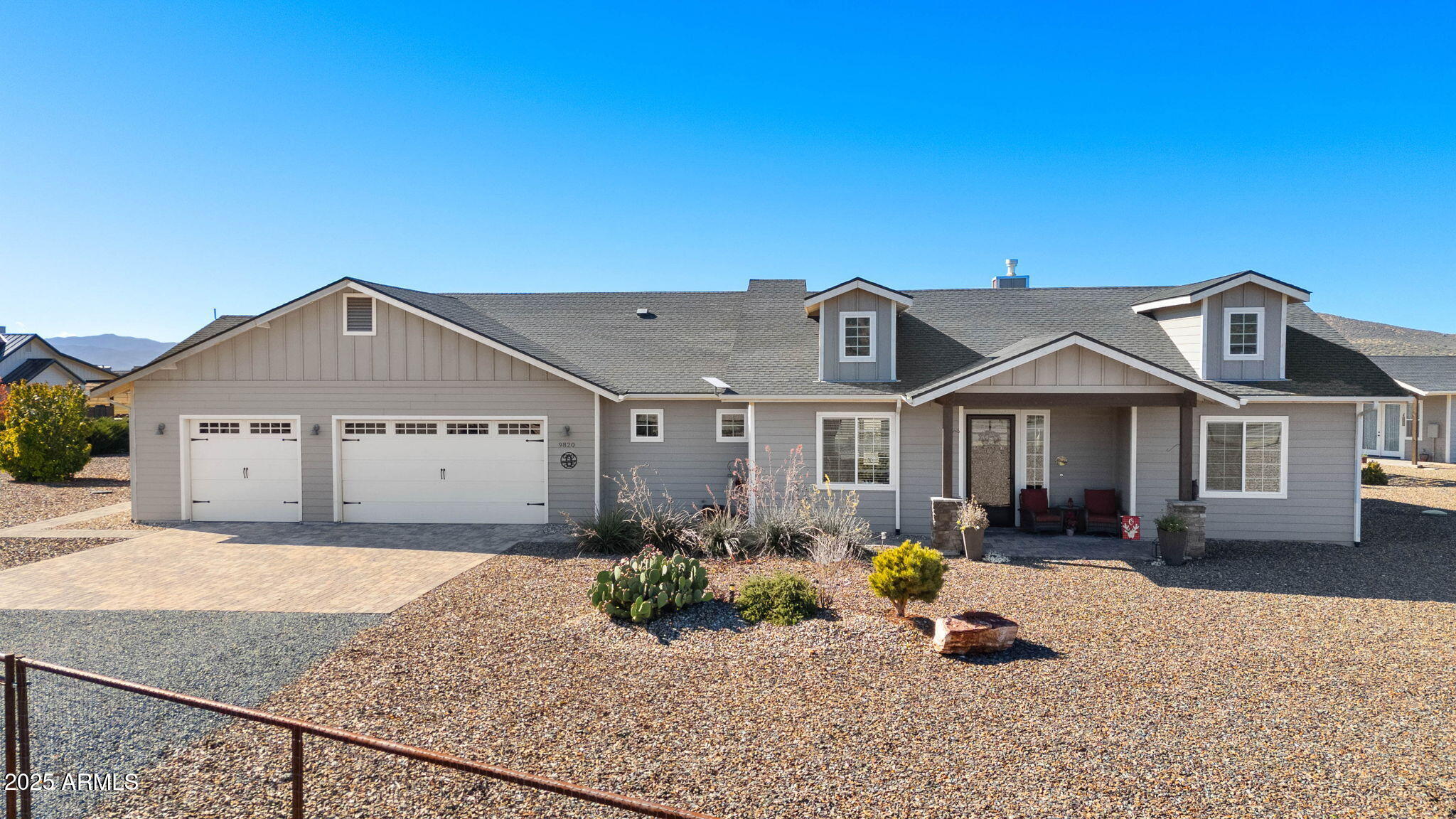 9820 N ECHO RIDGE Circle