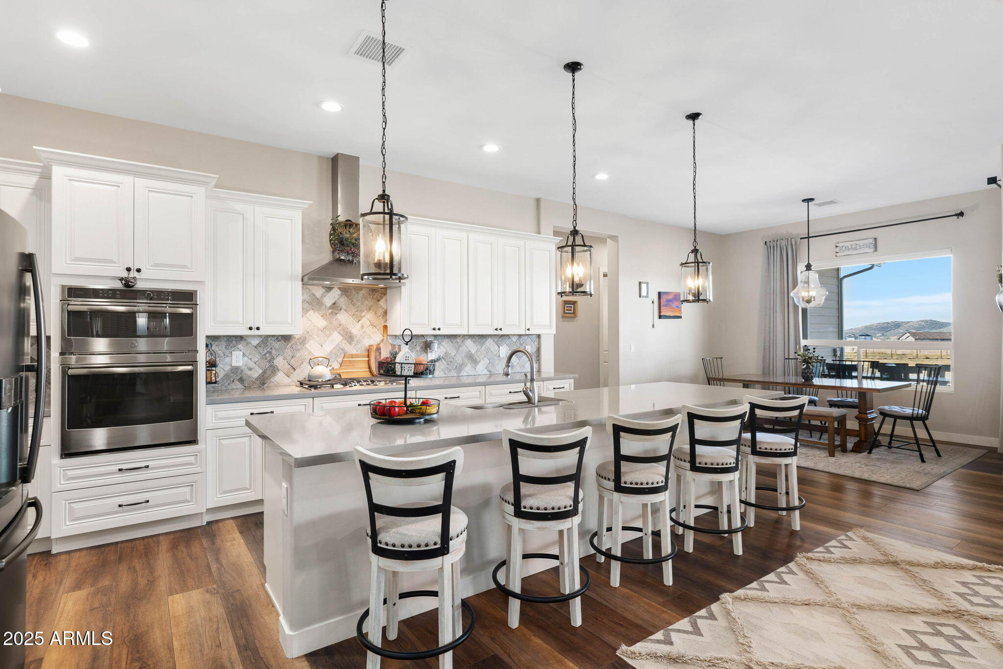 9820 N ECHO RIDGE Circle