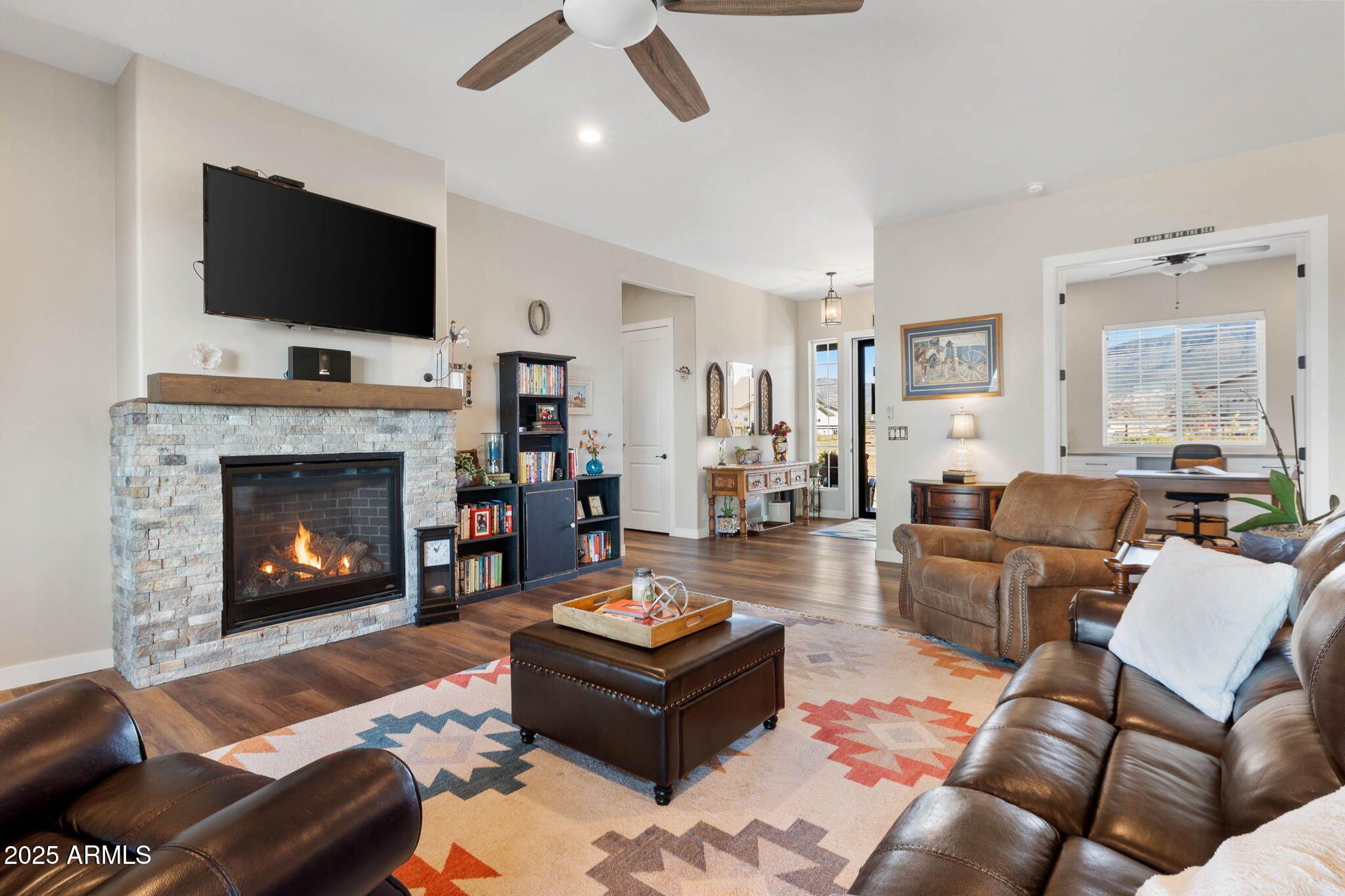 9820 N ECHO RIDGE Circle