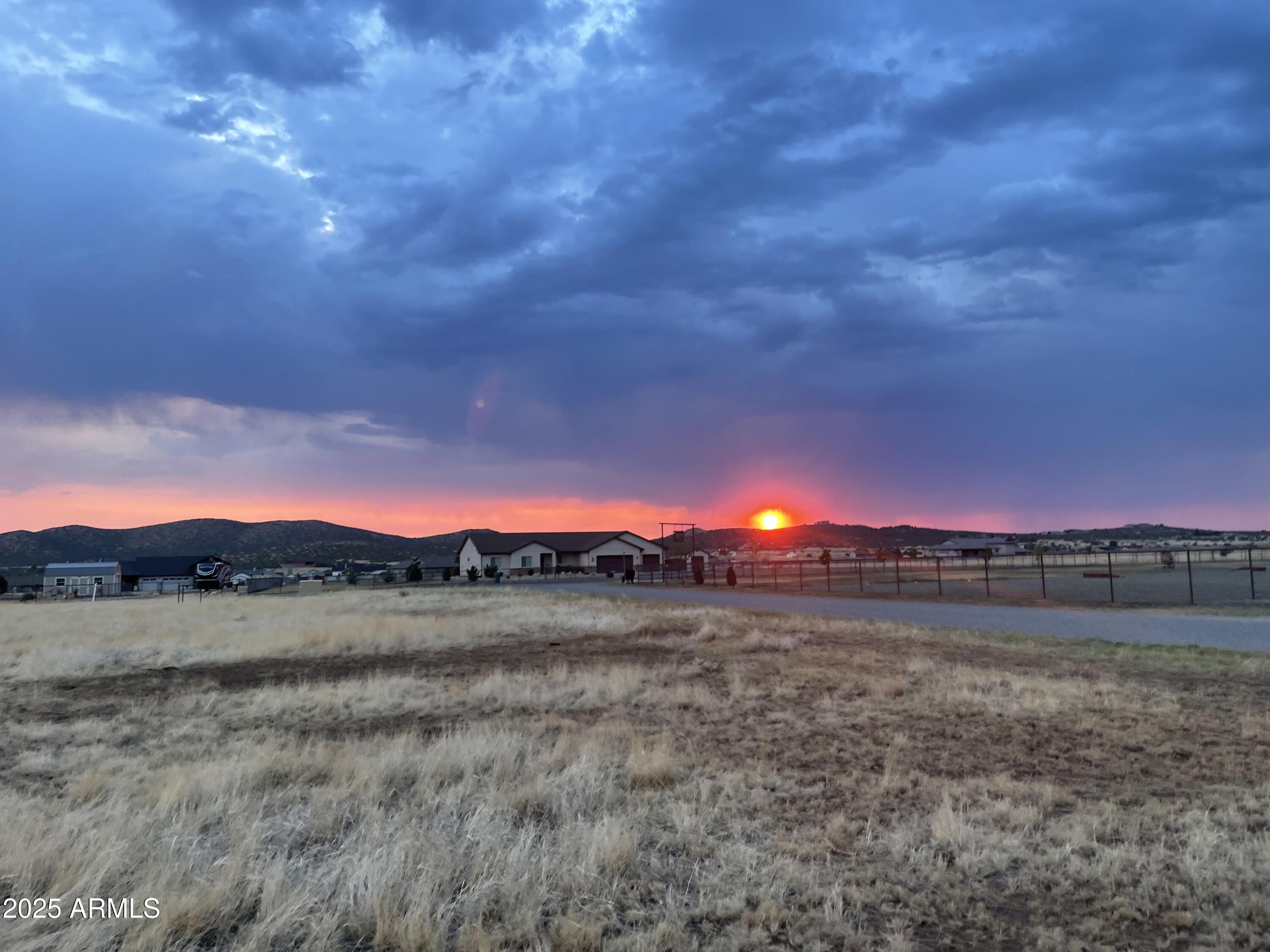 9820 N ECHO RIDGE Circle