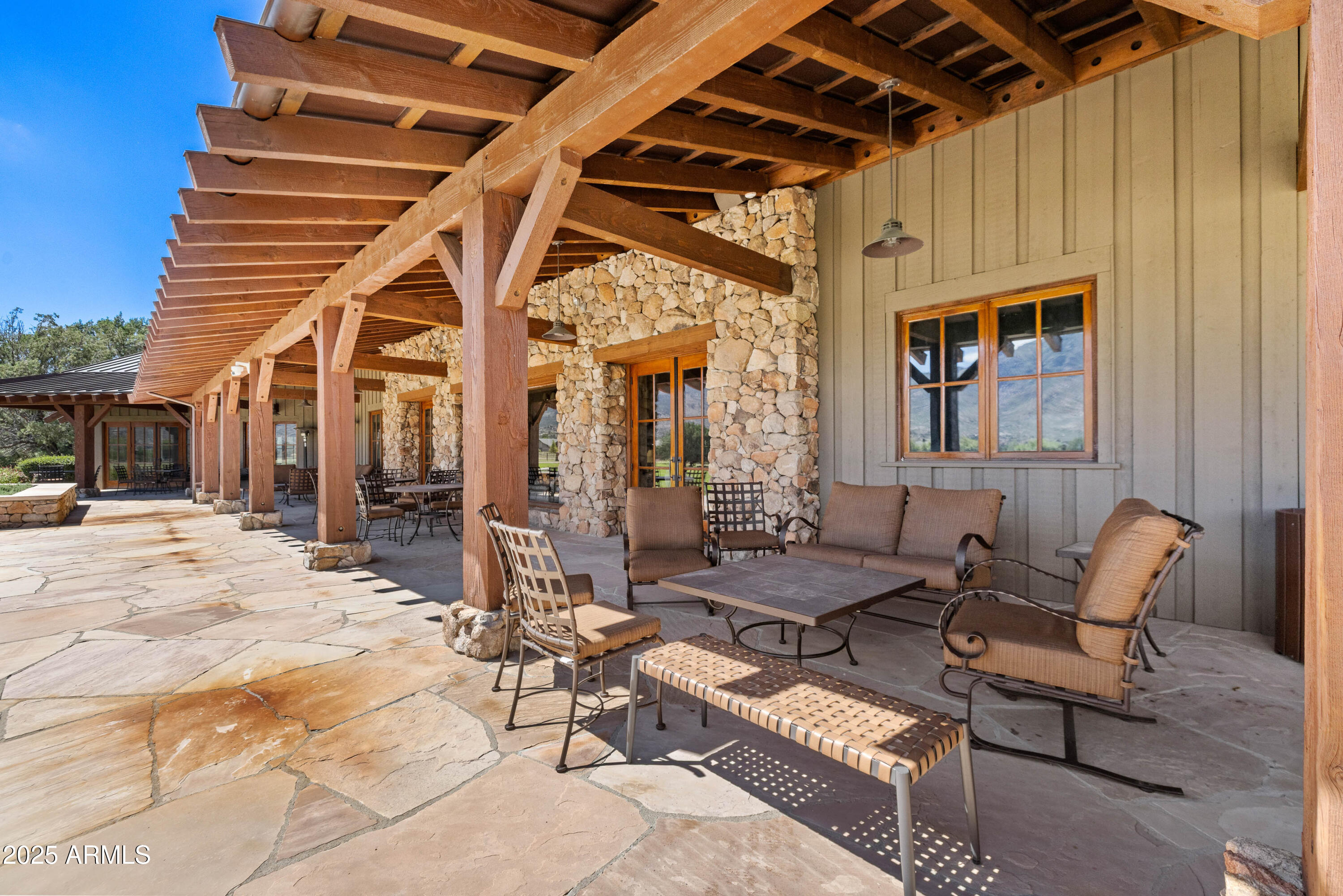 8815 N CALLAHAN Road