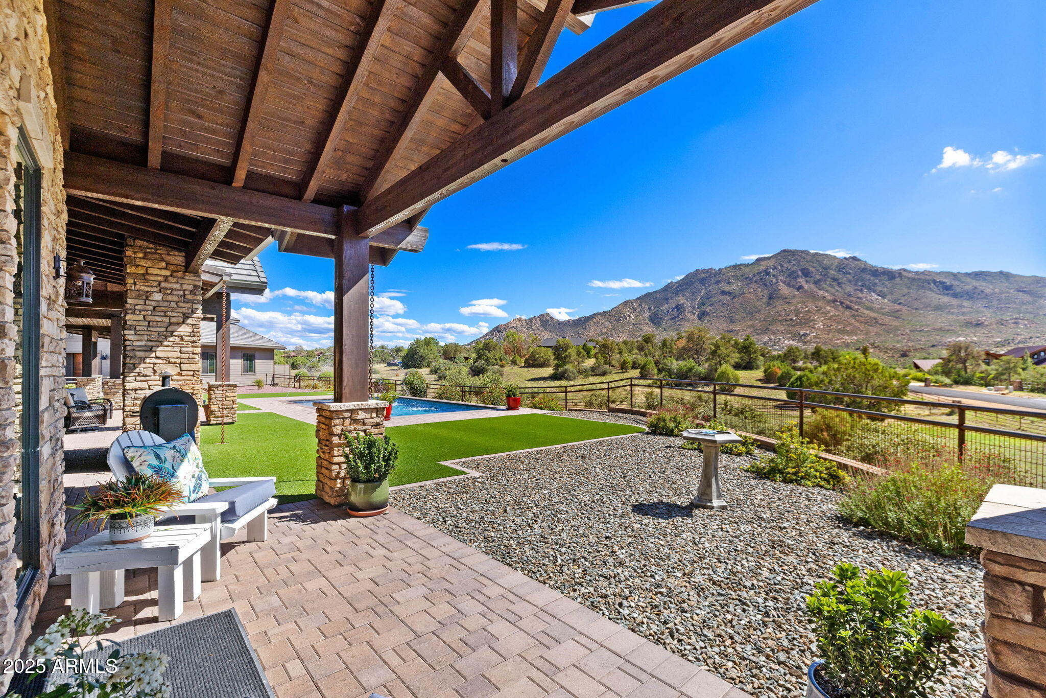 8815 N CALLAHAN Road