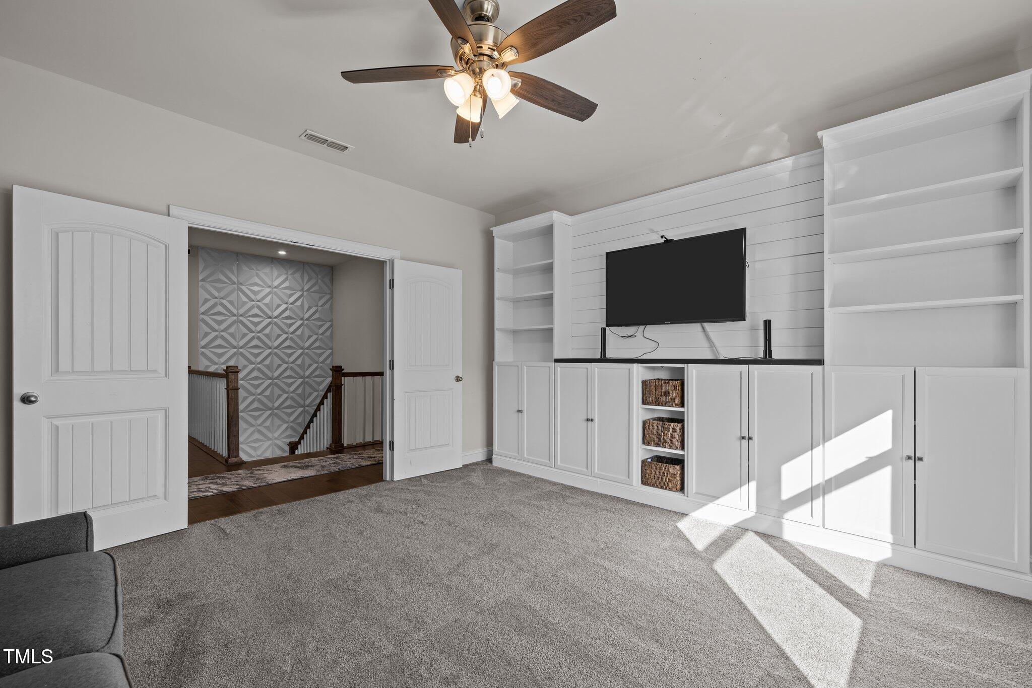 3916 Bostwyck Drive