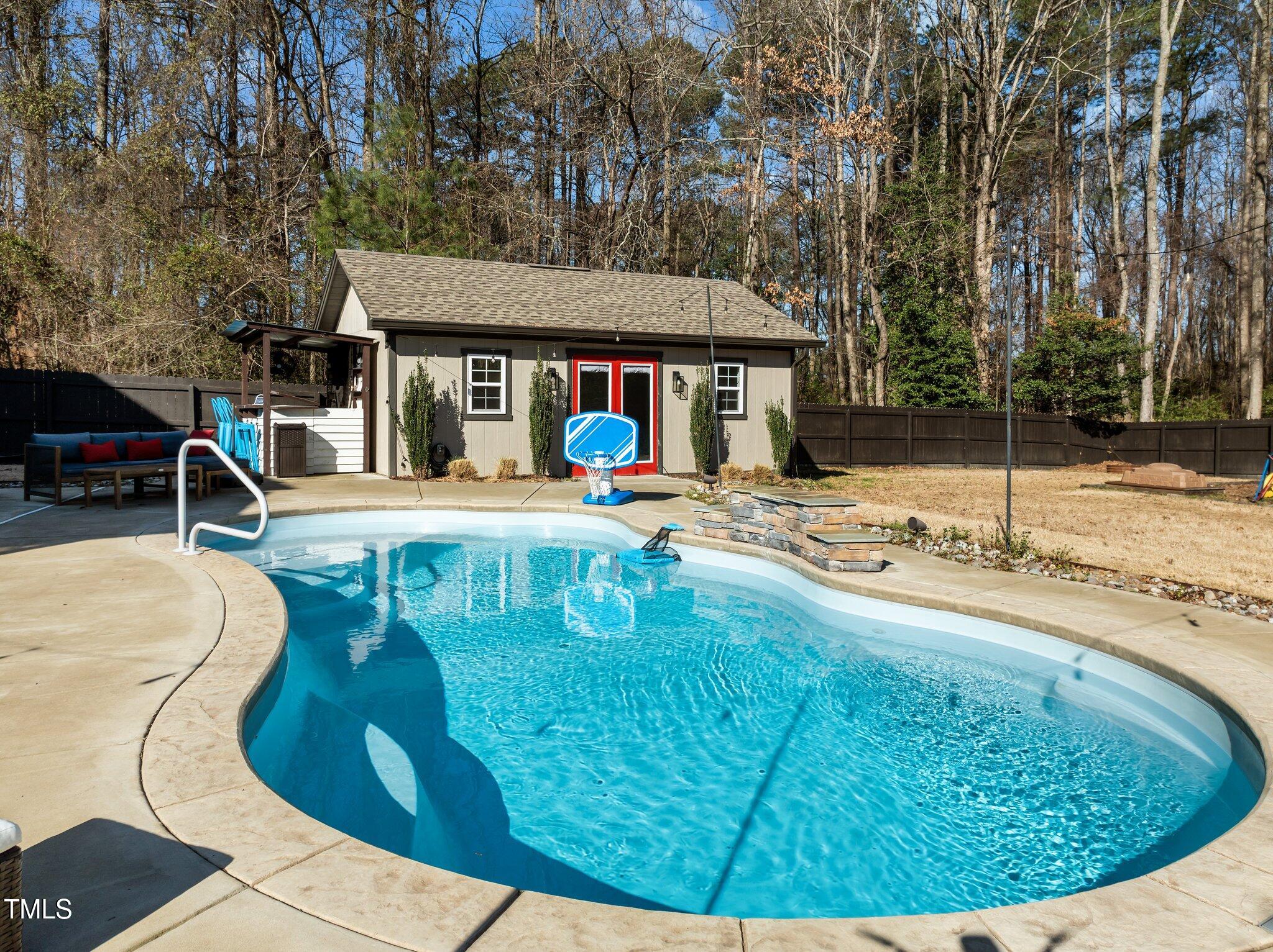 3916 Bostwyck Drive