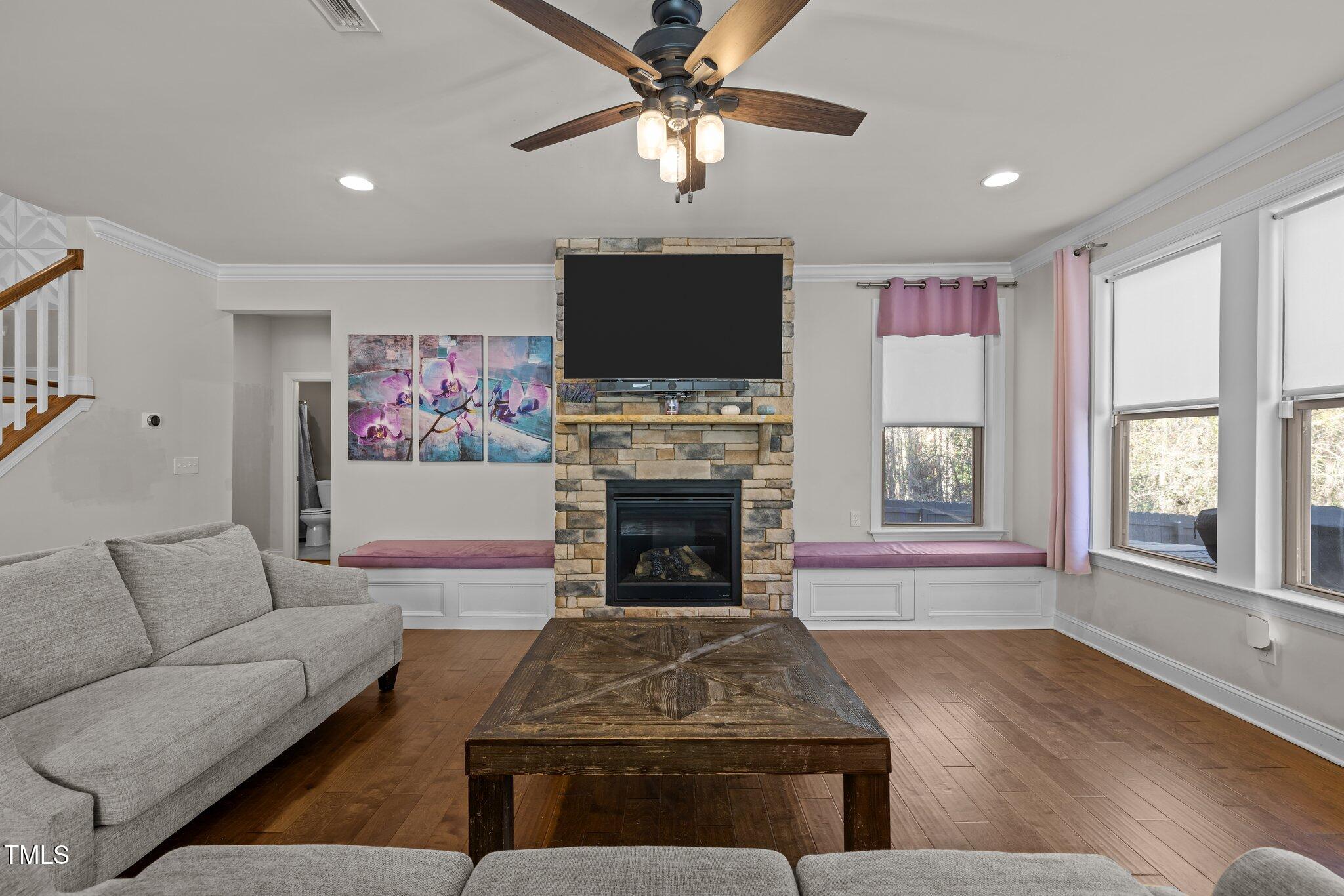 3916 Bostwyck Drive