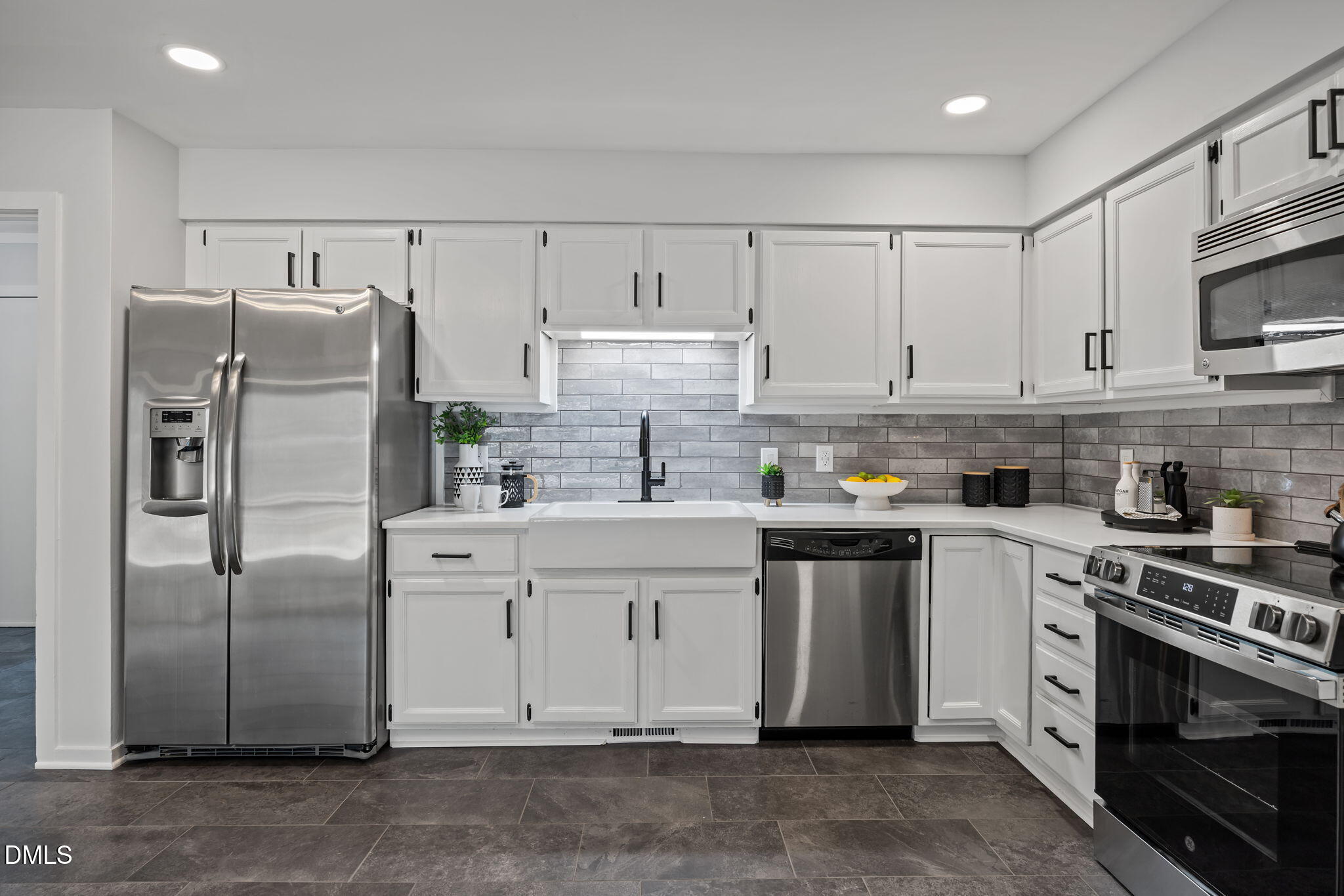 6508 Rainbow Court
