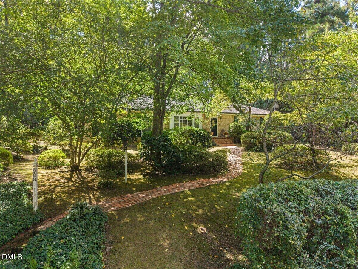 6908 Brecken Ridge Avenue