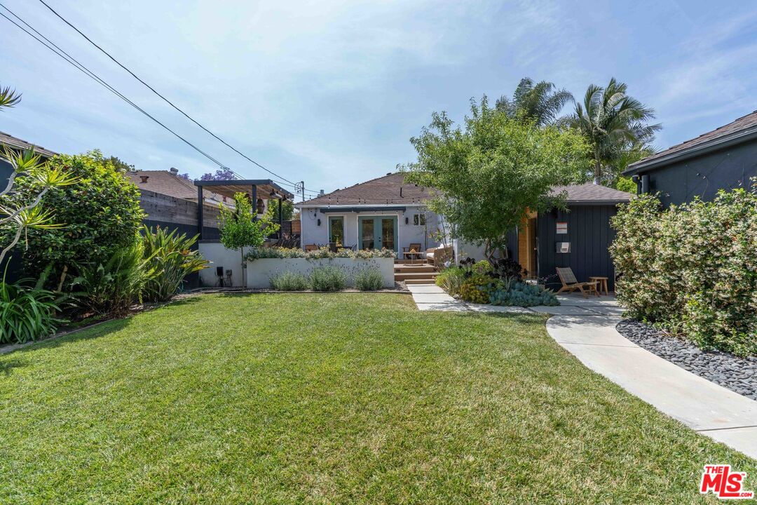 3434 S Cloverdale Ave