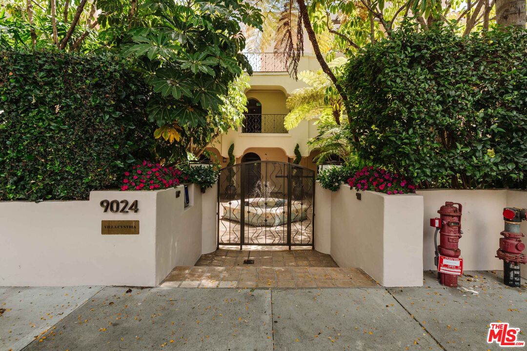 9024 Cynthia St Unit: 204