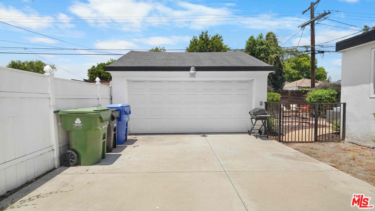3801 Sutro Ave