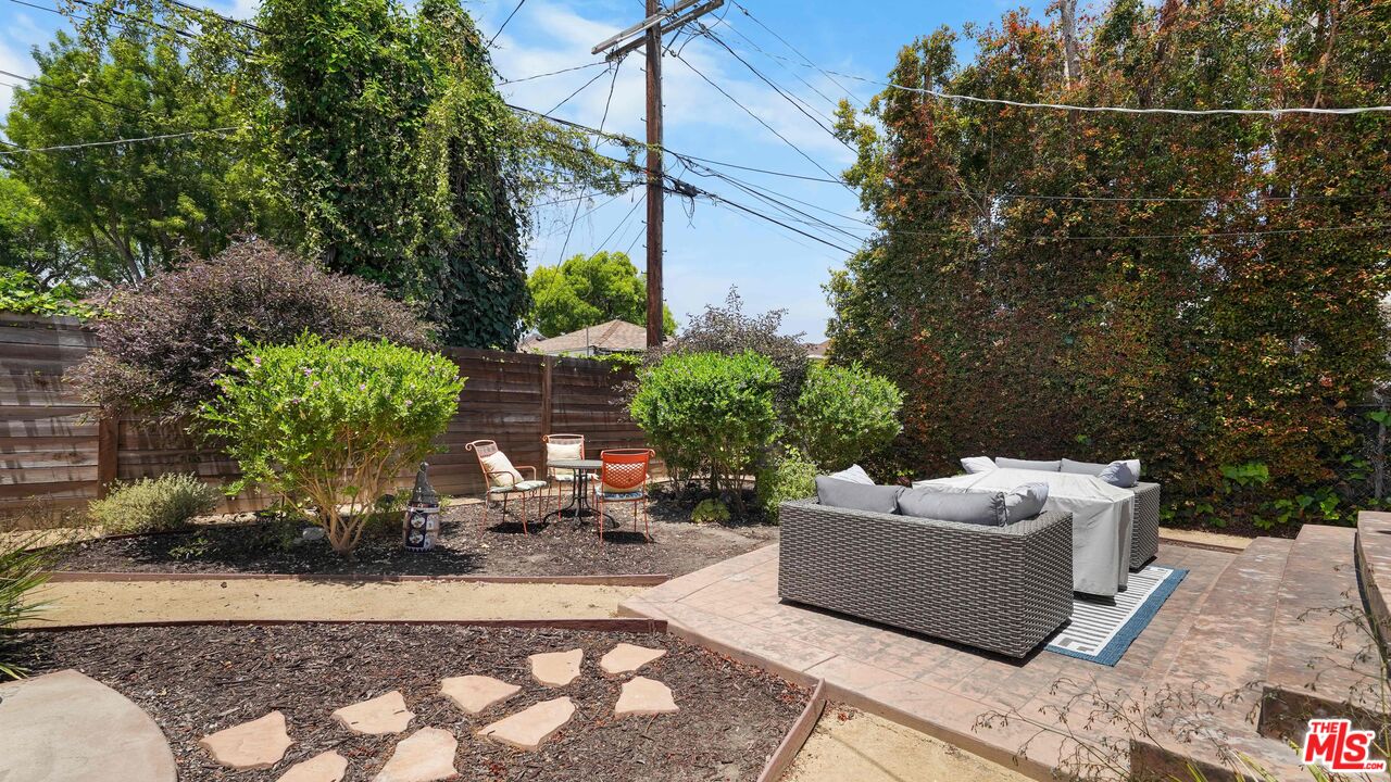 3801 Sutro Ave