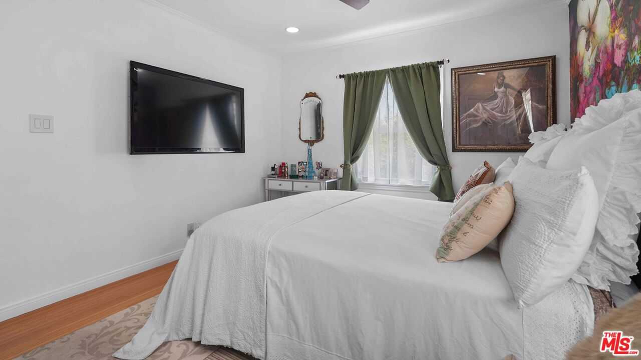 3801 Sutro Ave