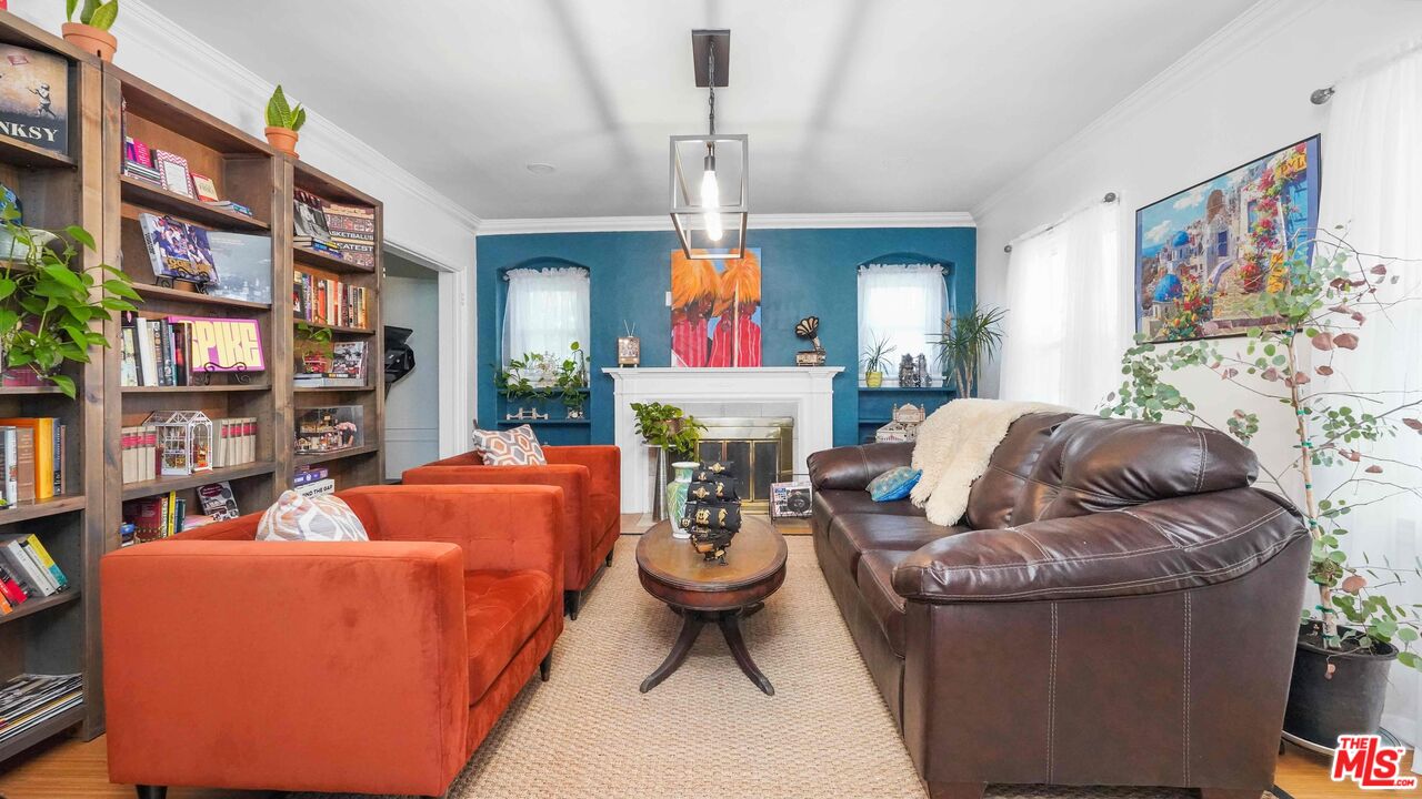 3801 Sutro Ave