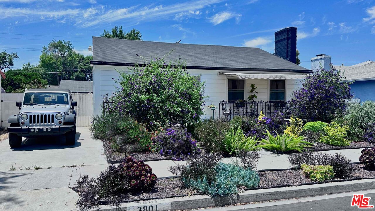 3801 Sutro Ave