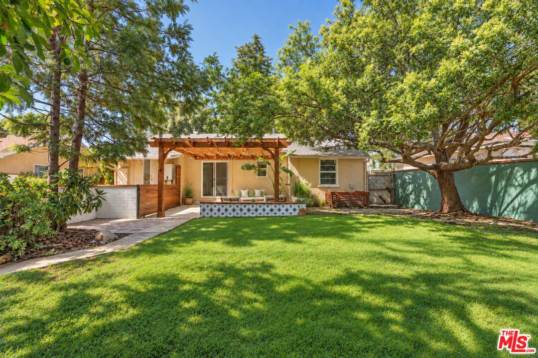 6524 Fair Ave
