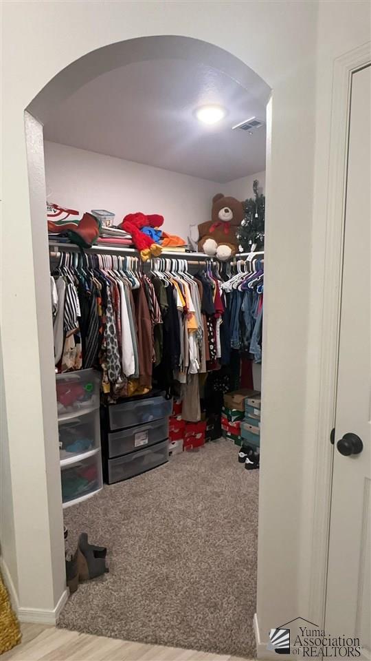 7594 E 42 Ln