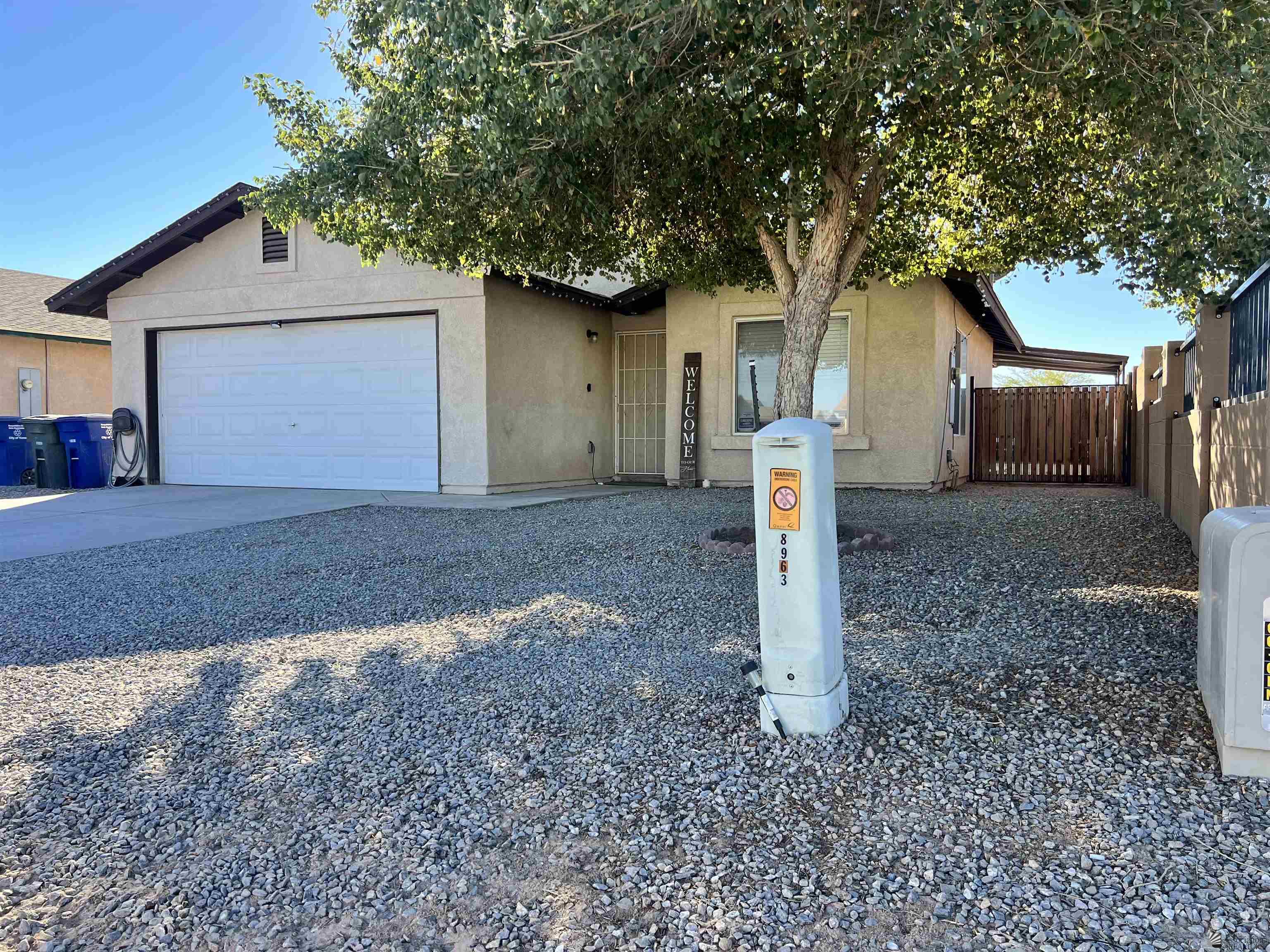 8963 E 38 Pl