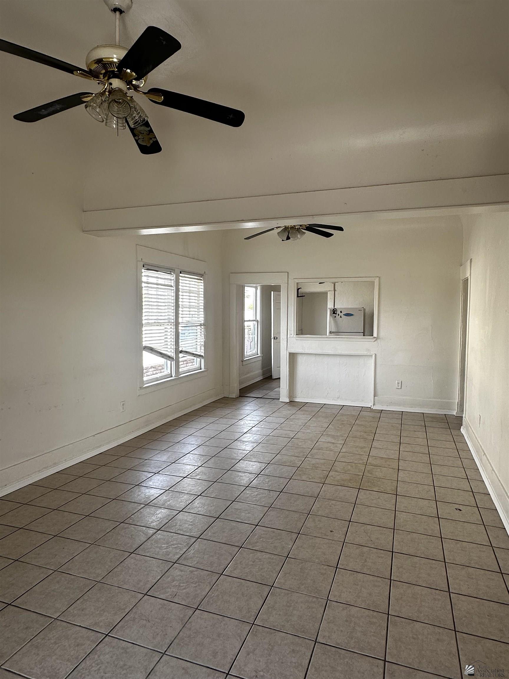 1959 S 2 Ave
